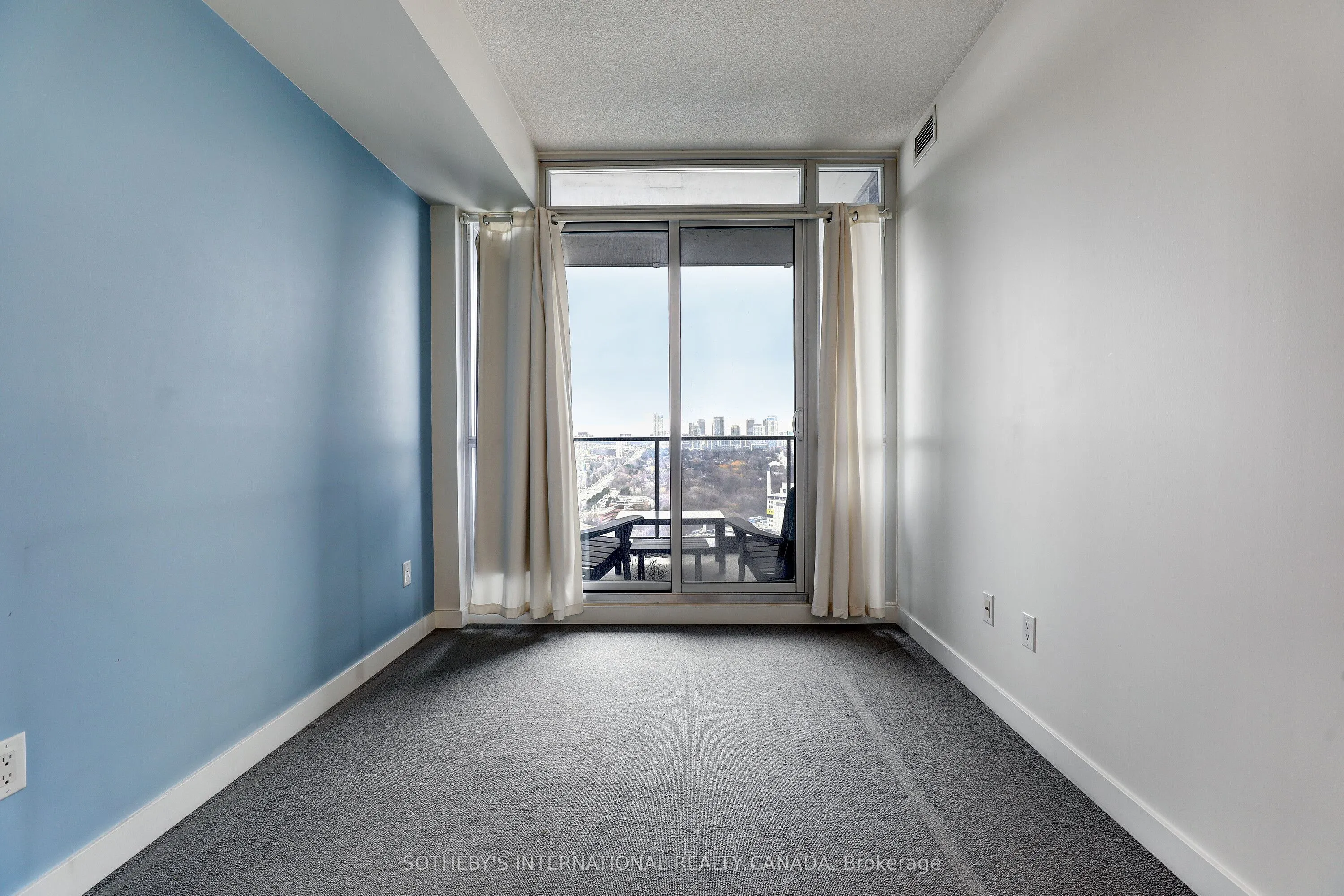 29 Singer Court, #2710