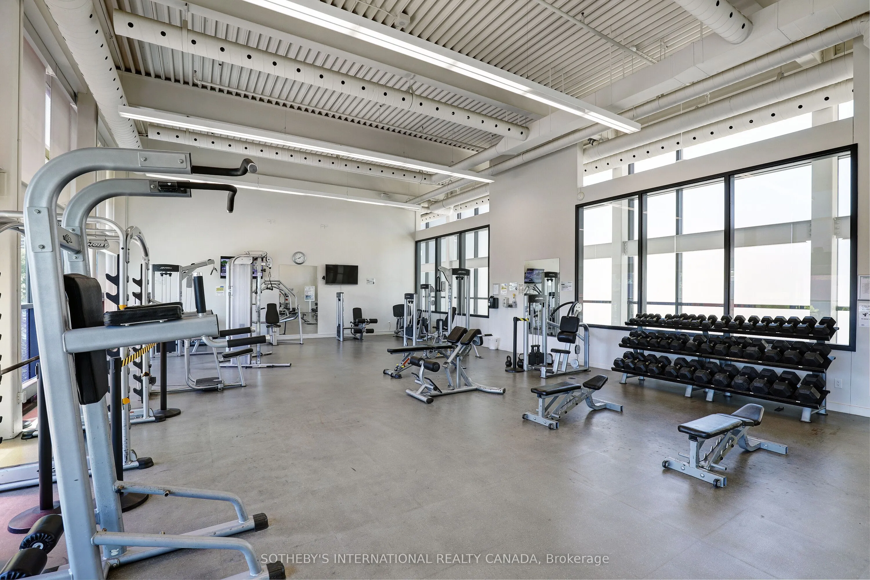 29 Singer Court, #2710