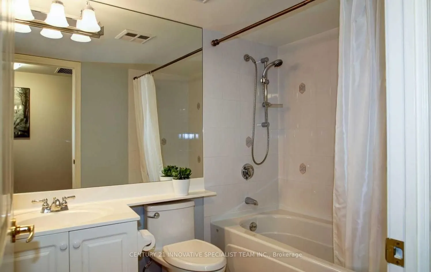 89 Skymark Drive, #2010