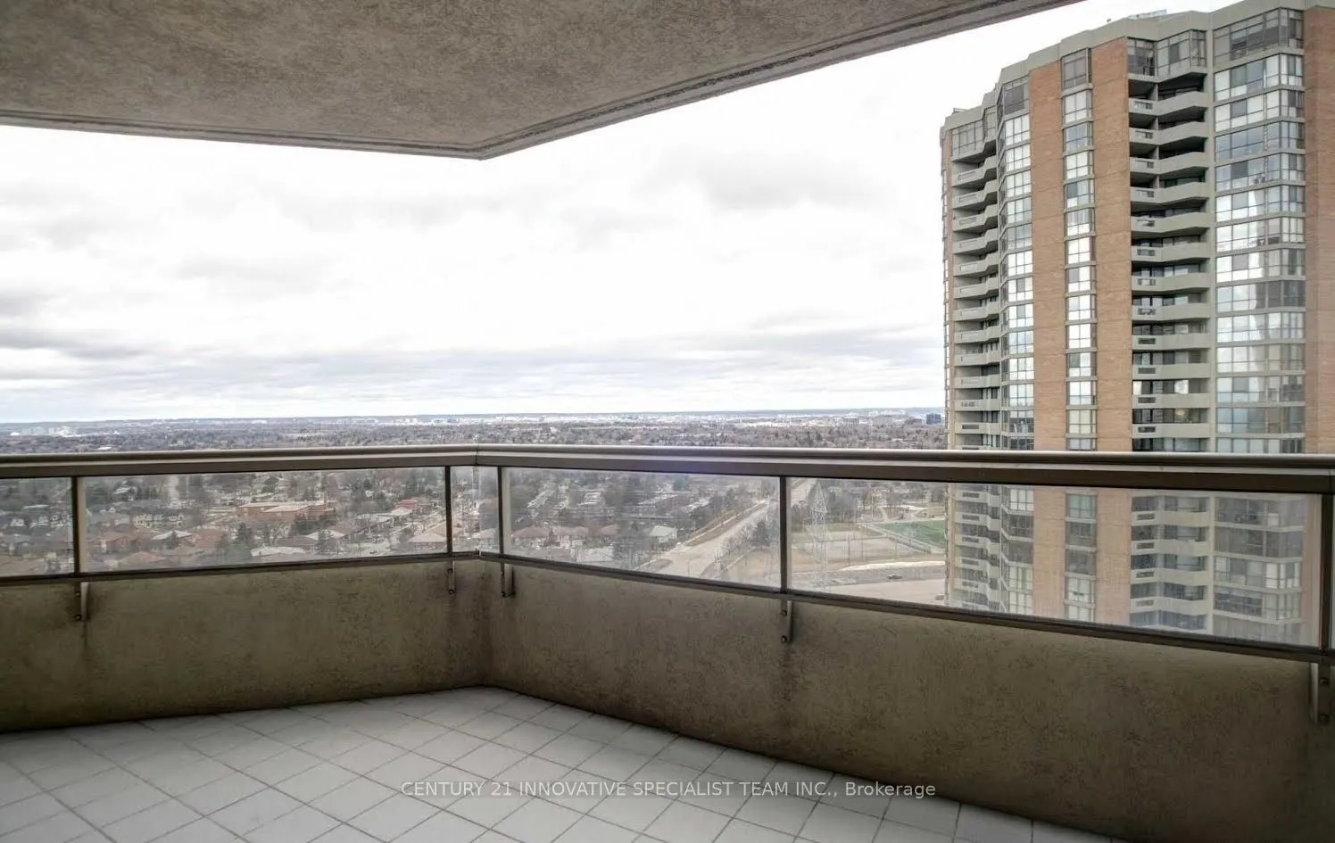 89 Skymark Drive, #2010