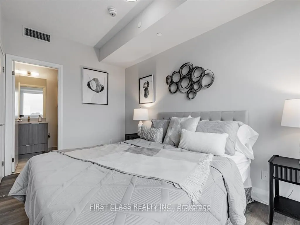 36 Forest Manor Road, #1003