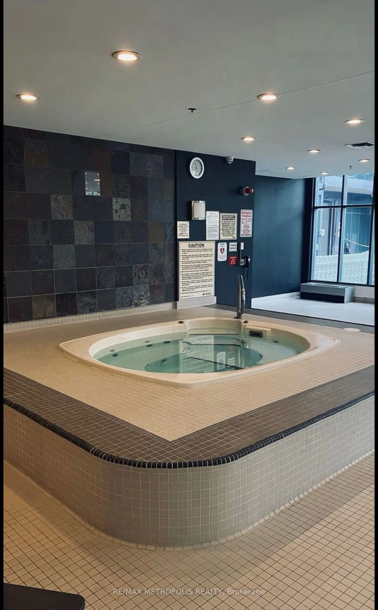 219 Fort York Boulevard, #1811