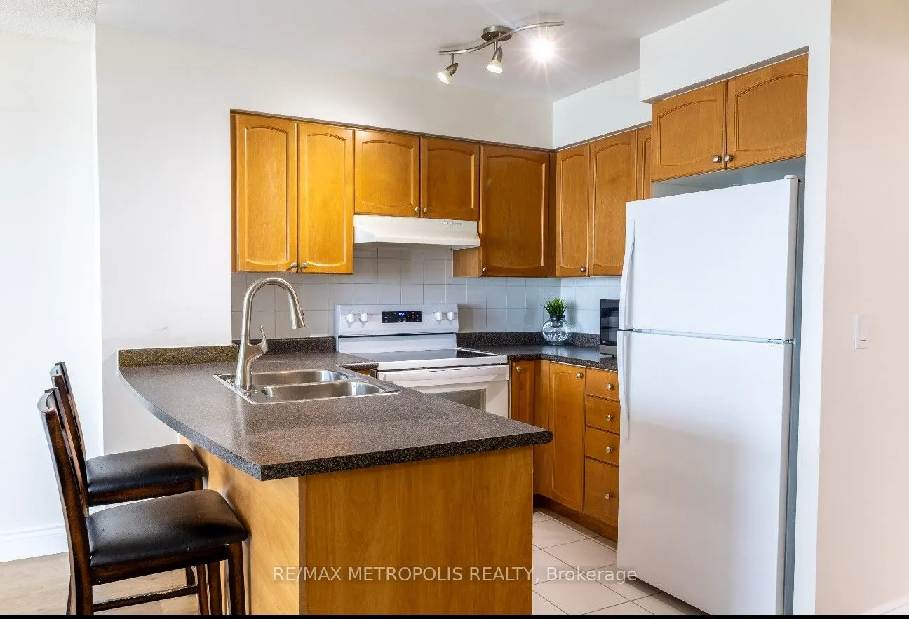 219 Fort York Boulevard, #1811
