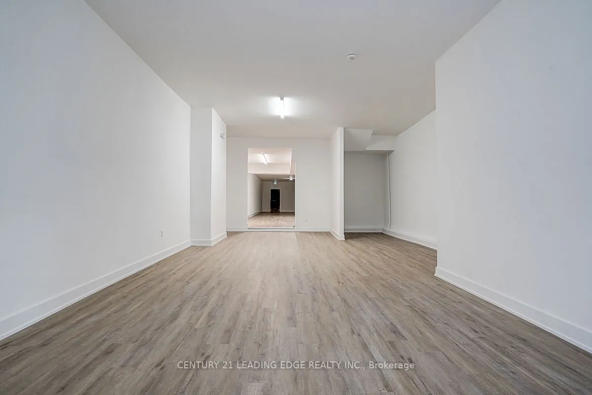 349 Spadina Avenue