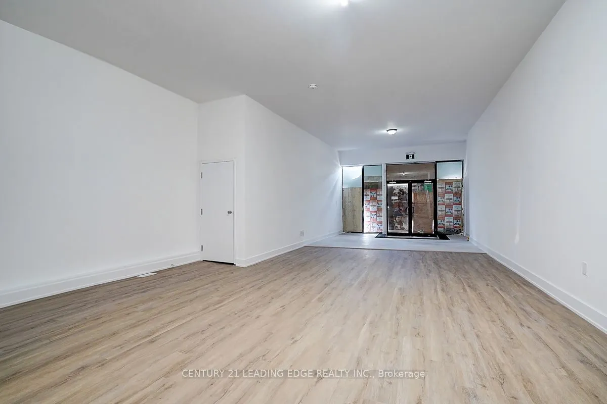 349 Spadina Avenue