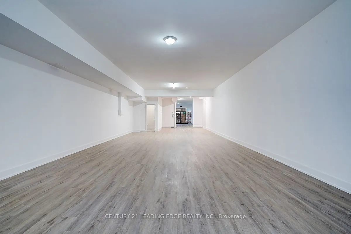 349 Spadina Avenue