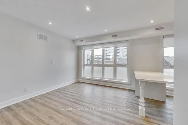 235 Davenport Road, #D