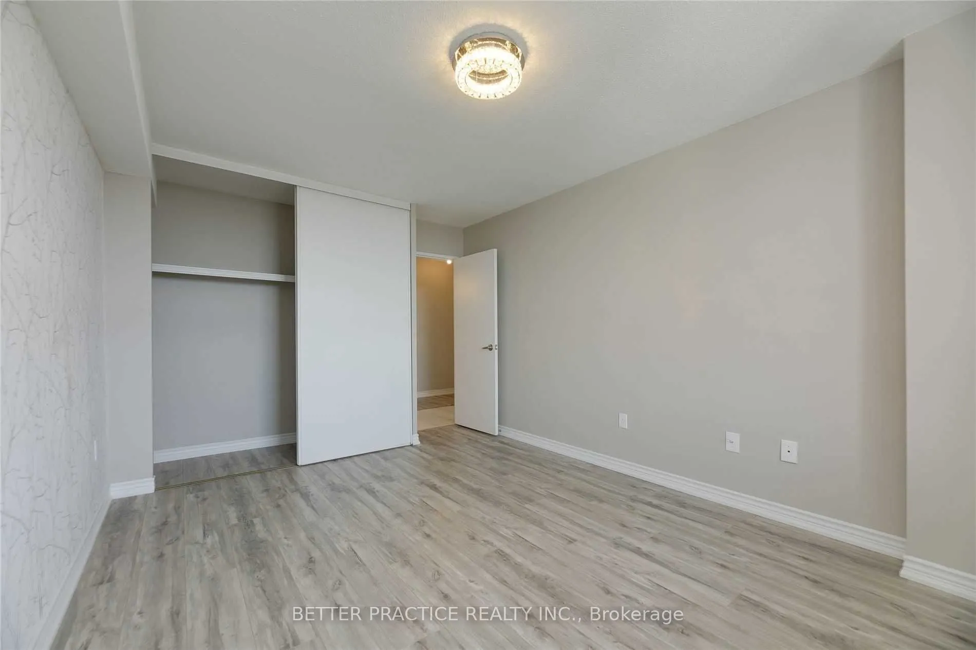 177 Linus Road, #1407