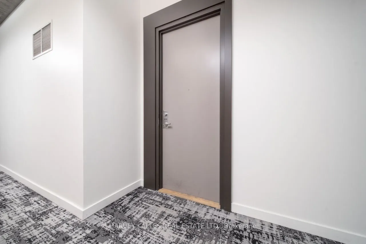 60 Bathurst Street, #308