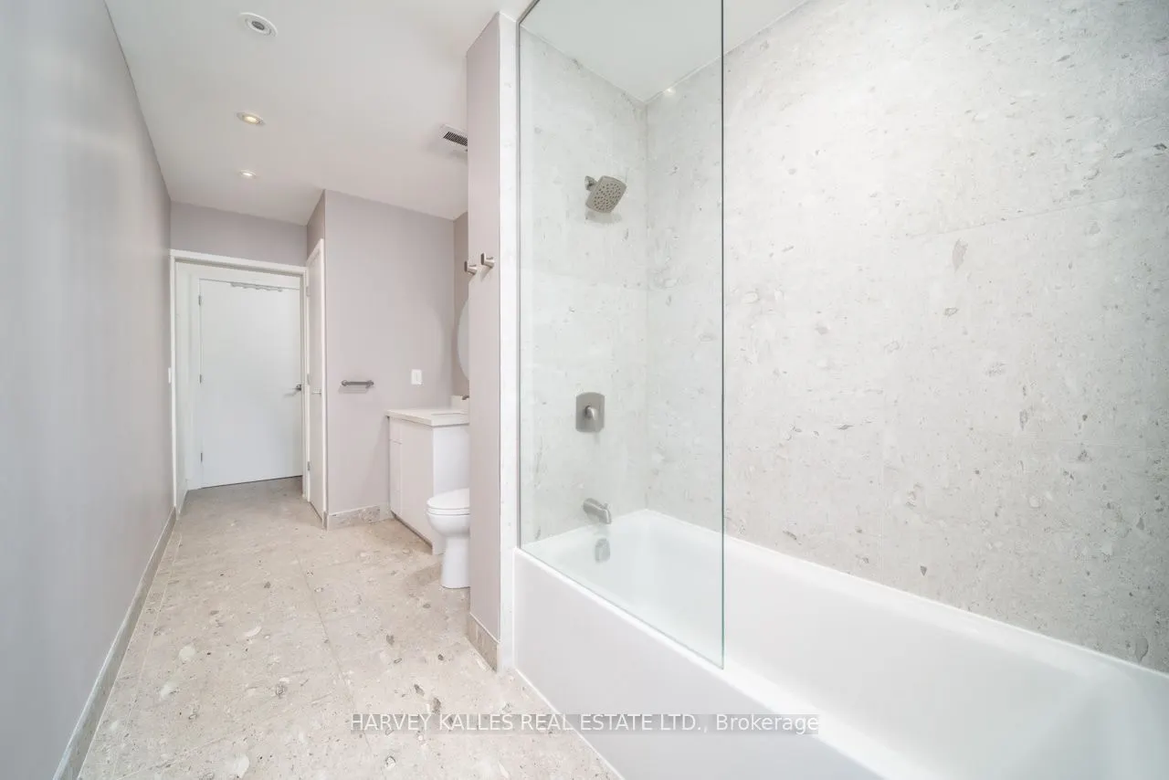 60 Bathurst Street, #308