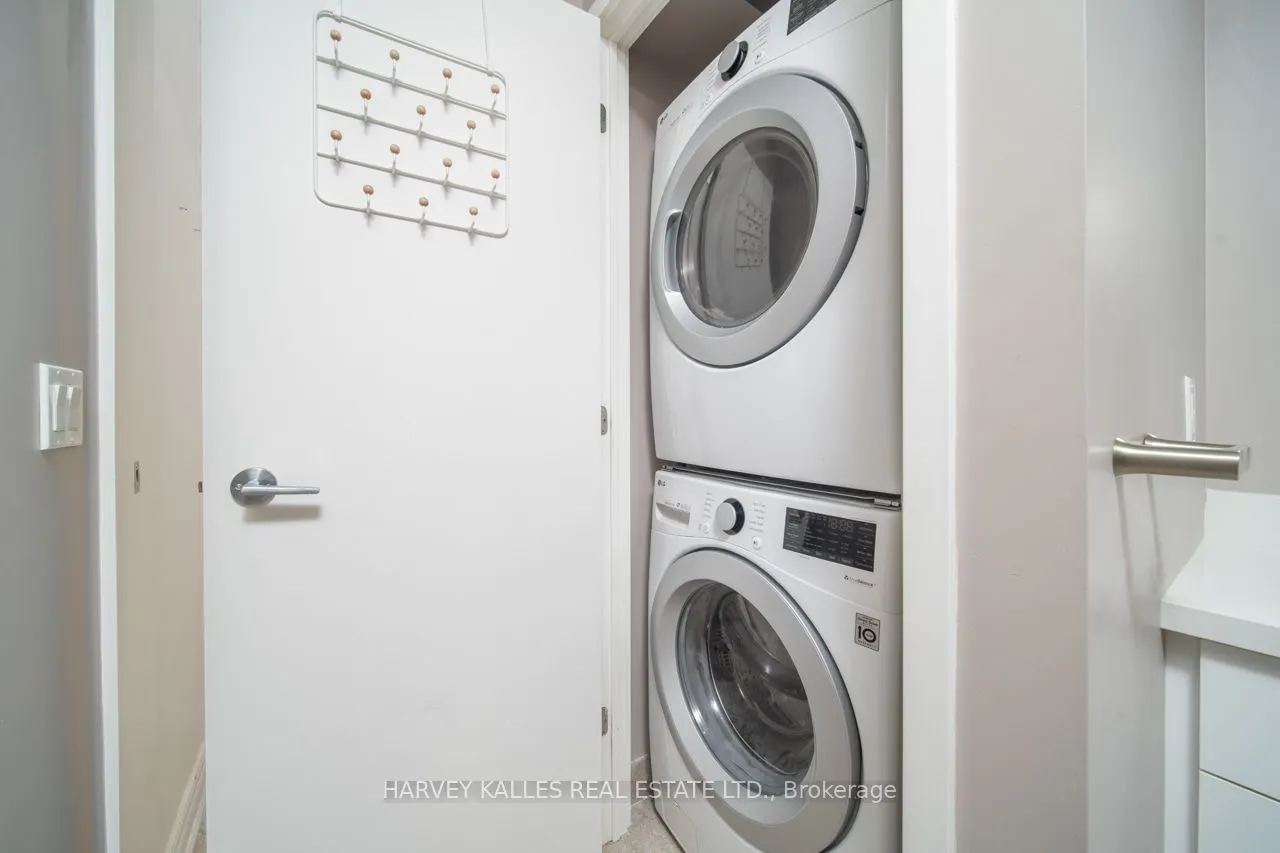 60 Bathurst Street, #308