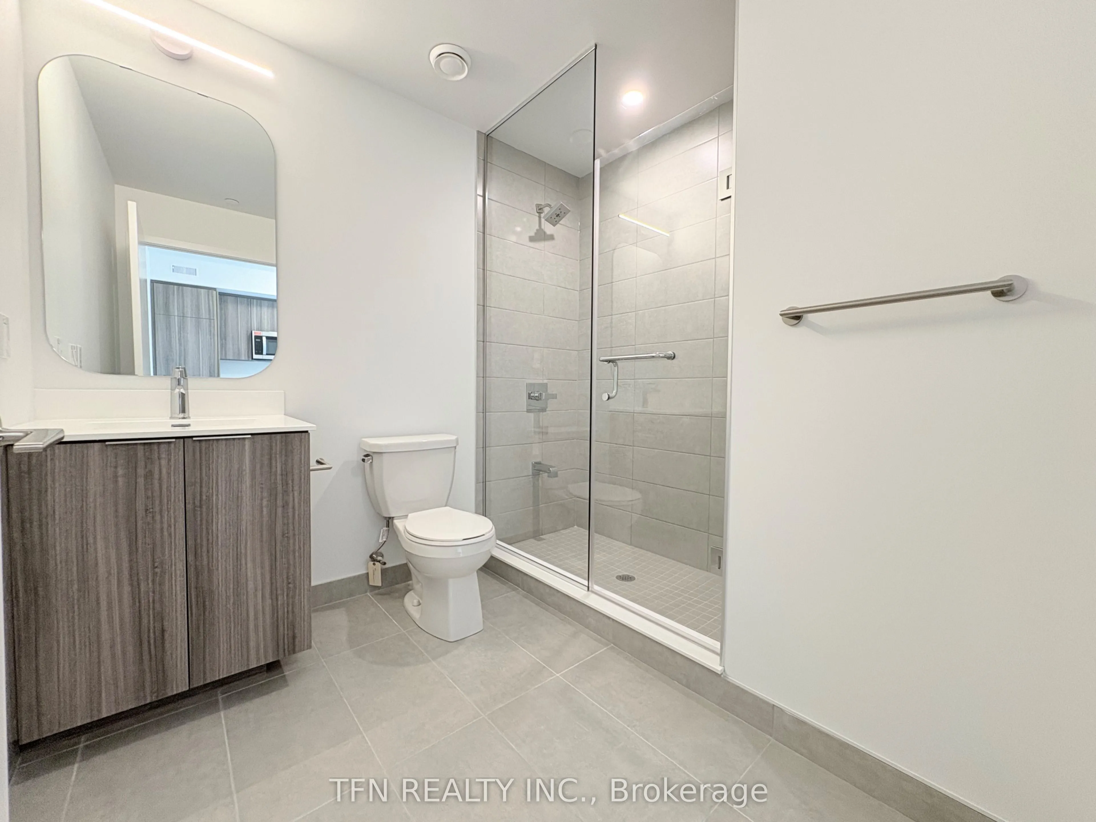 15 Richardson Street, #802
