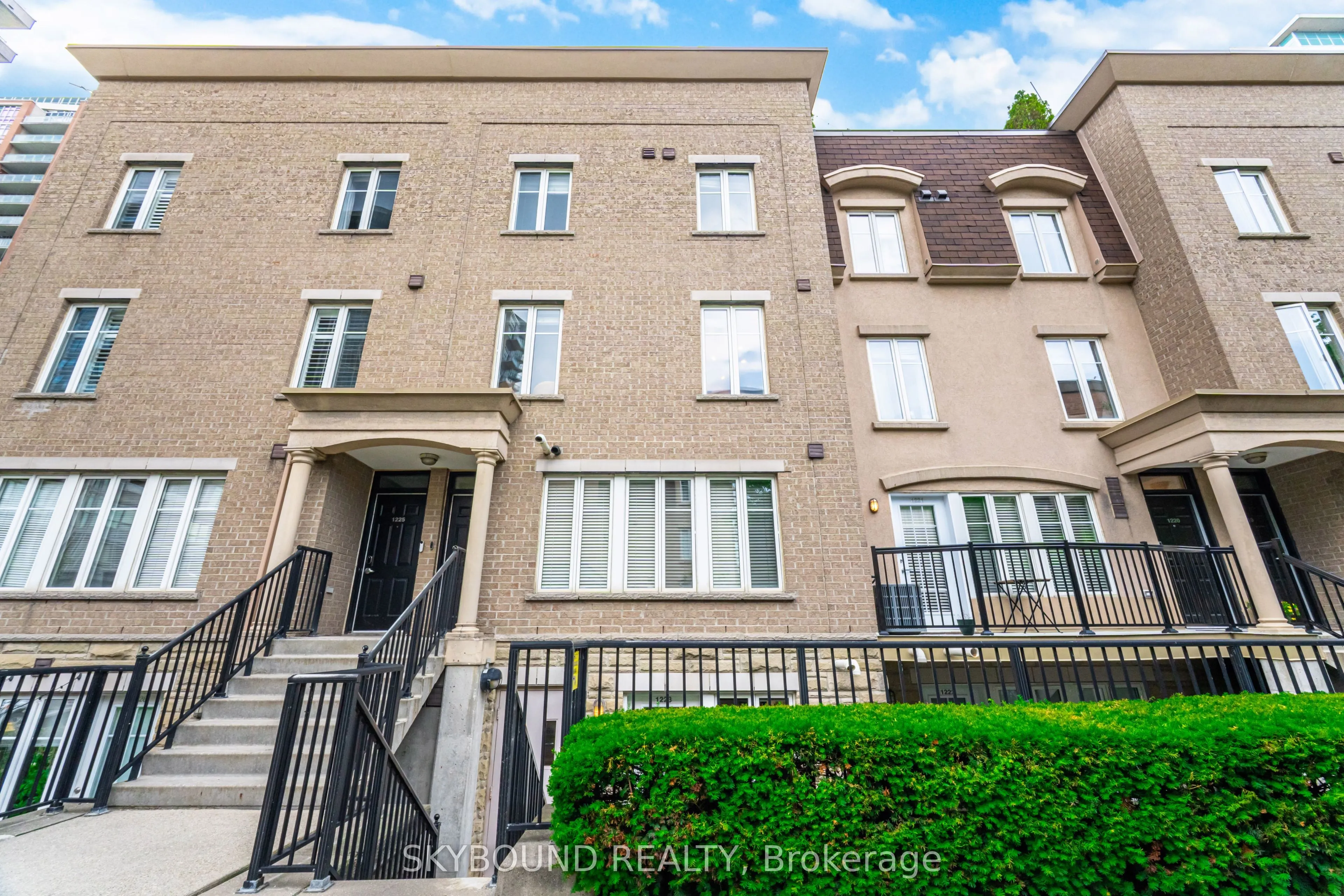 21 Pirandello Street, #TH1223