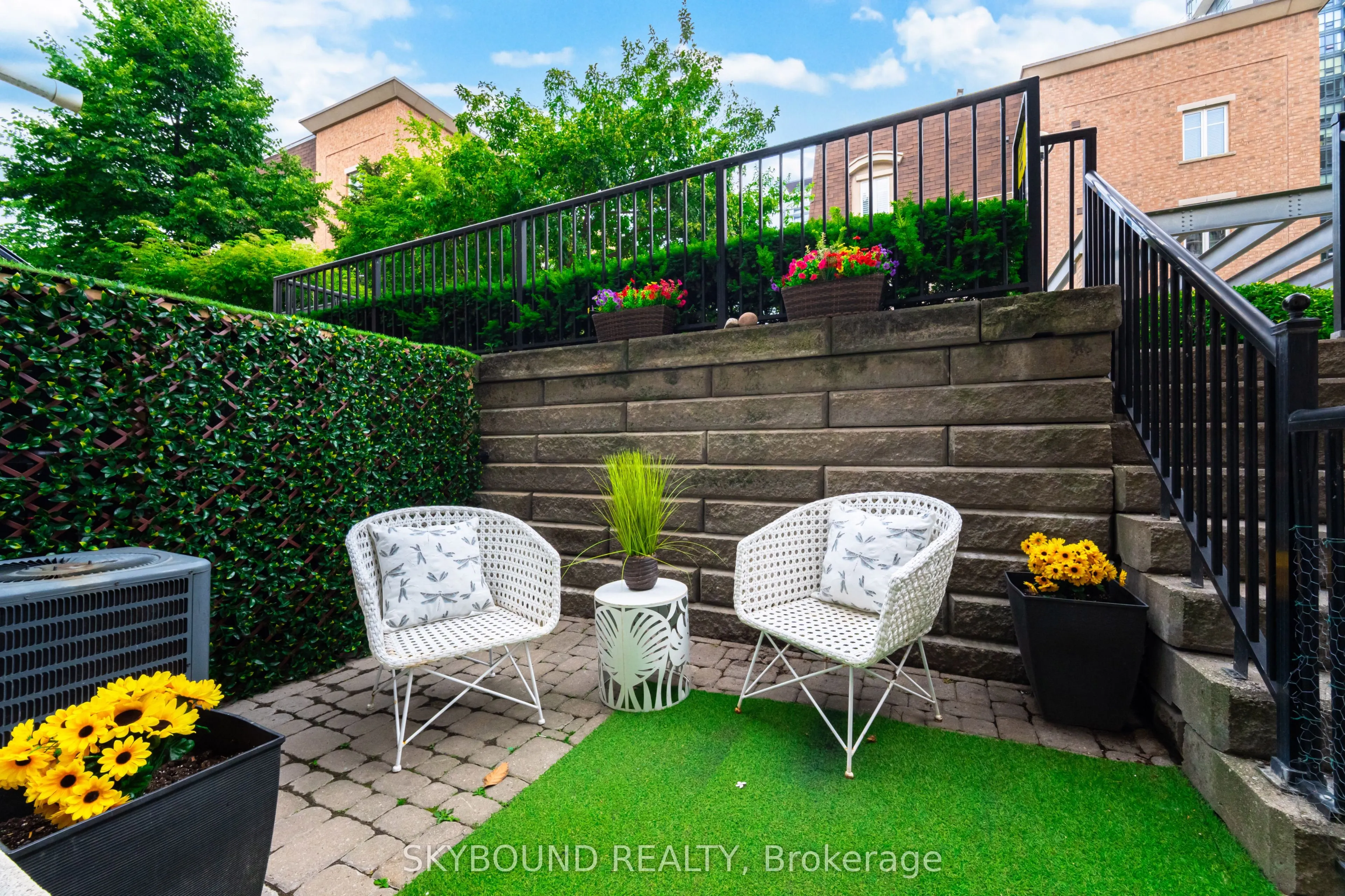 21 Pirandello Street, #TH1223