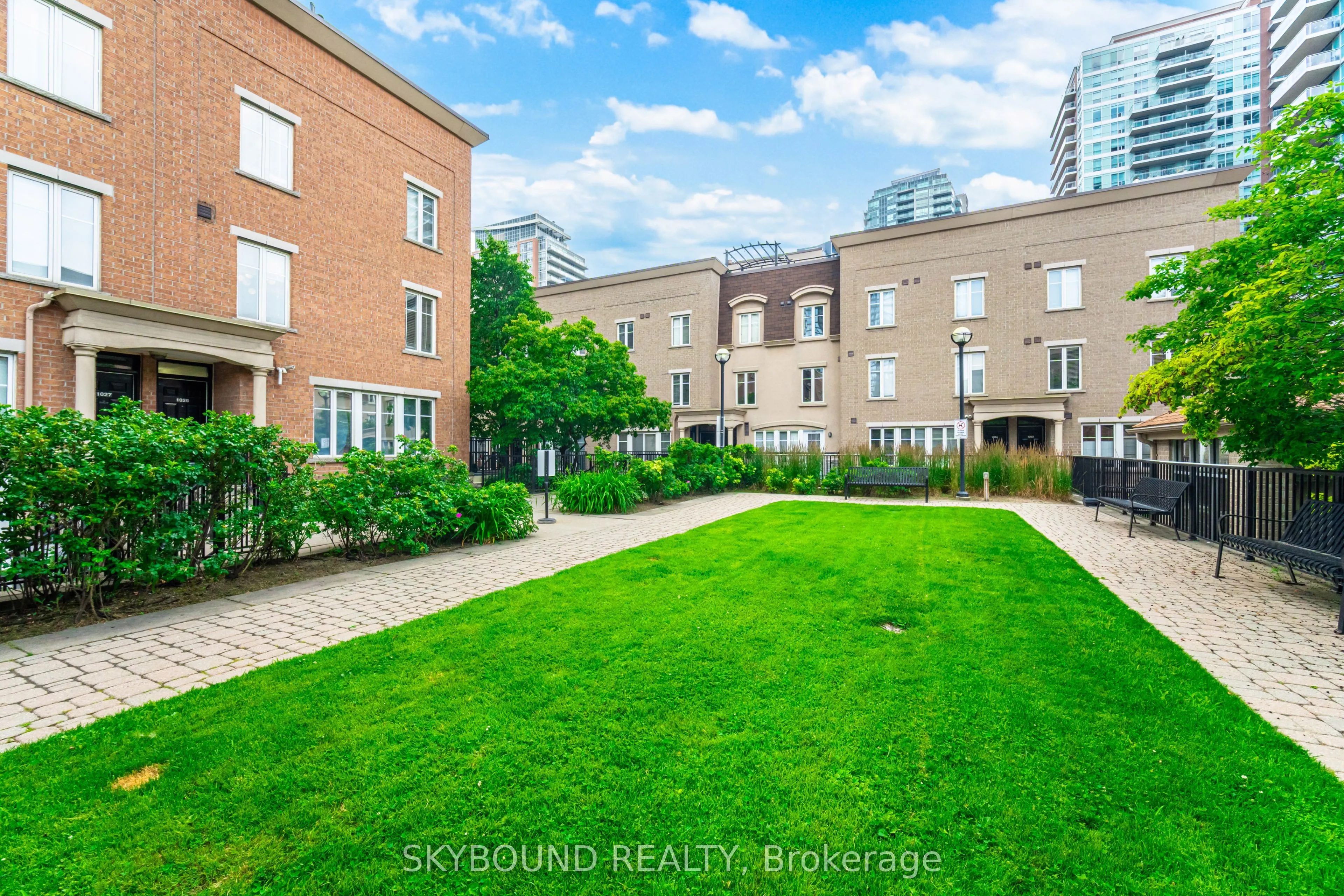 21 Pirandello Street, #TH1223