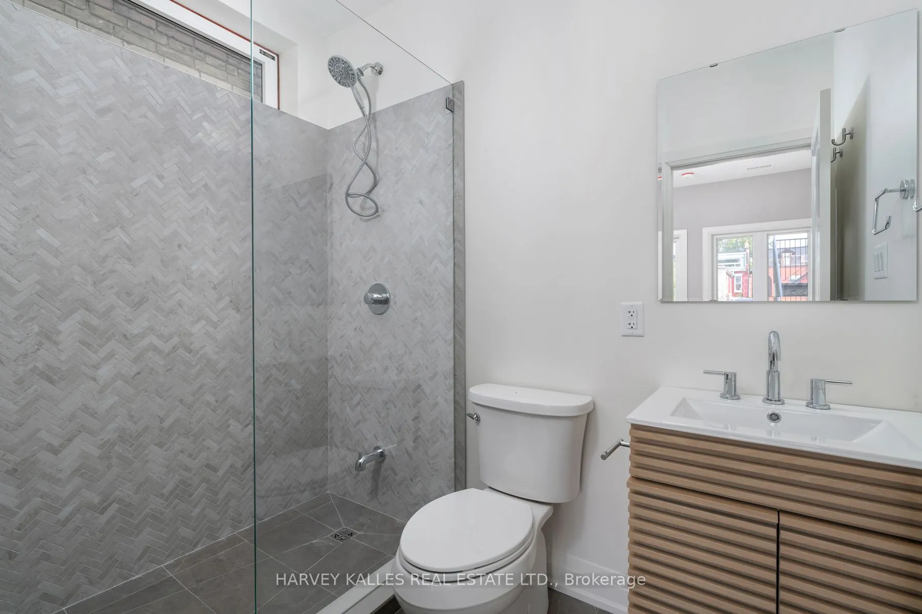 24 Sullivan Street, #2