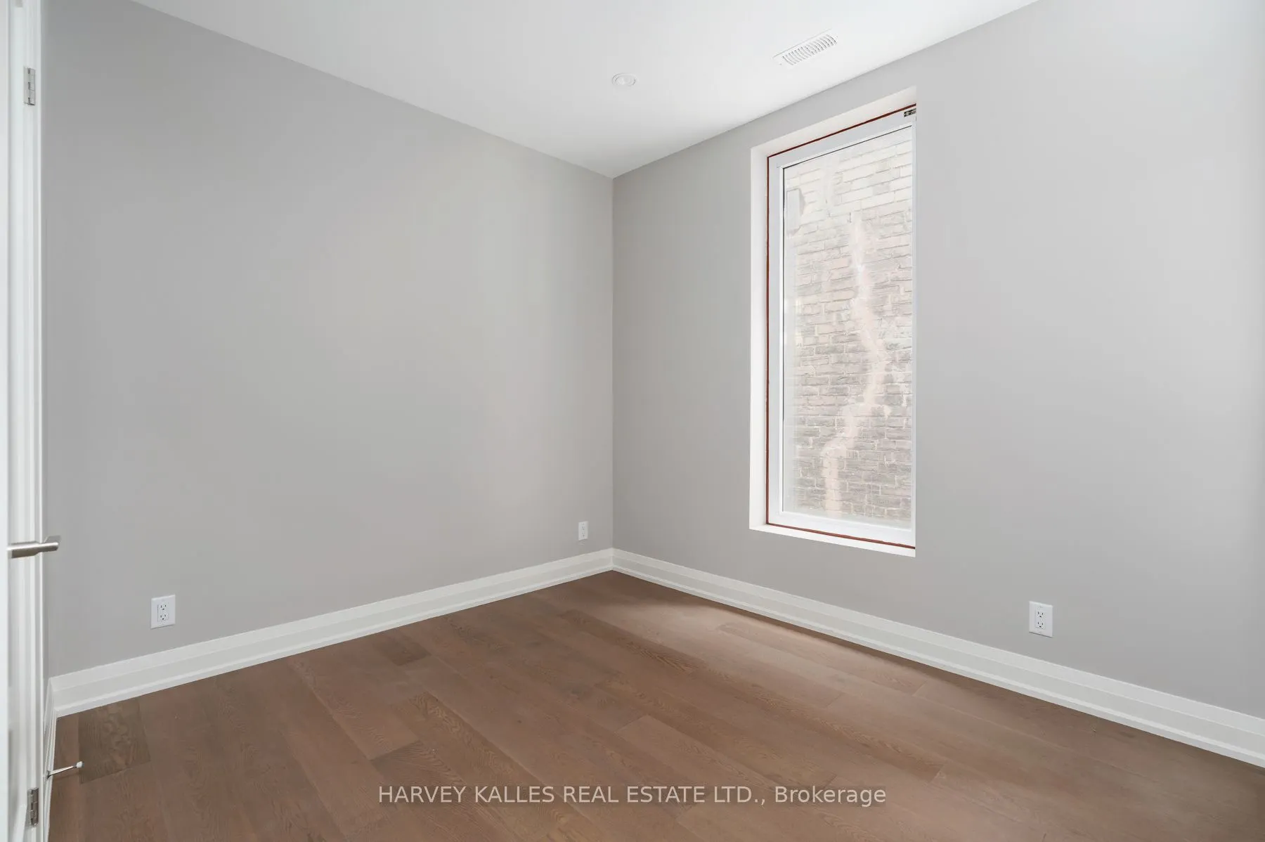 24 Sullivan Street, #2