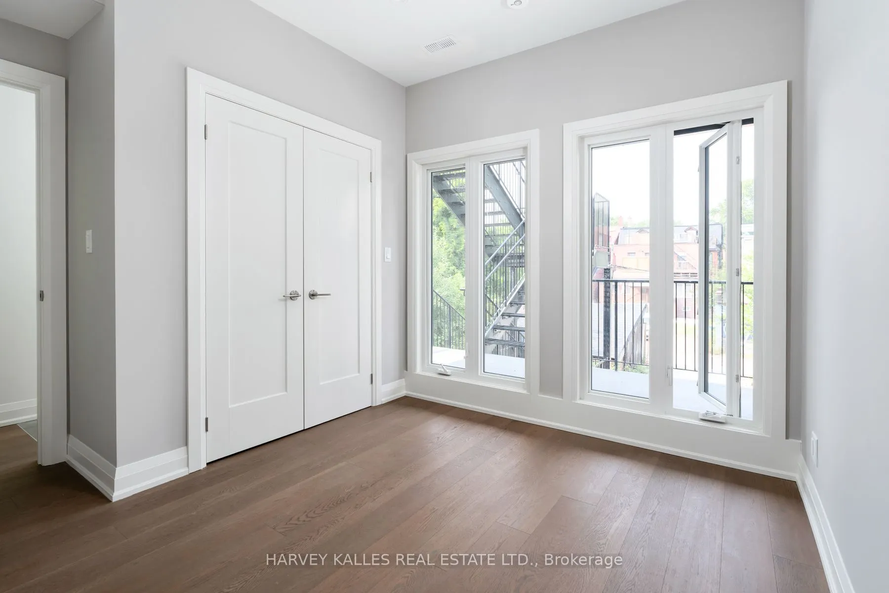 24 Sullivan Street, #2
