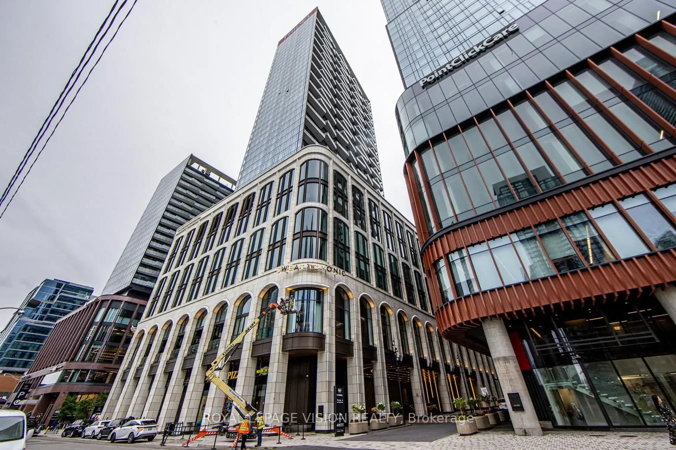 470 Front Street W, #814