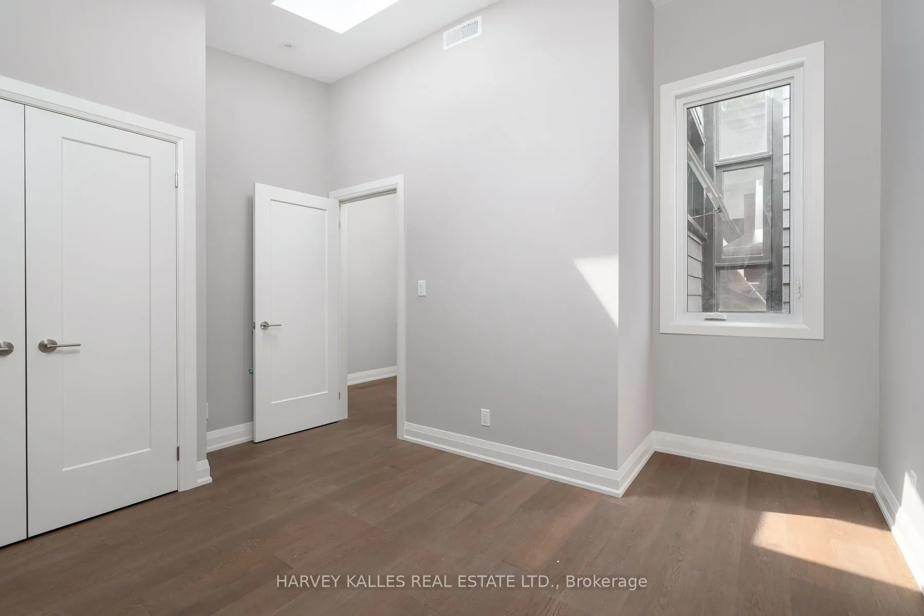 24 Sullivan Street, #3