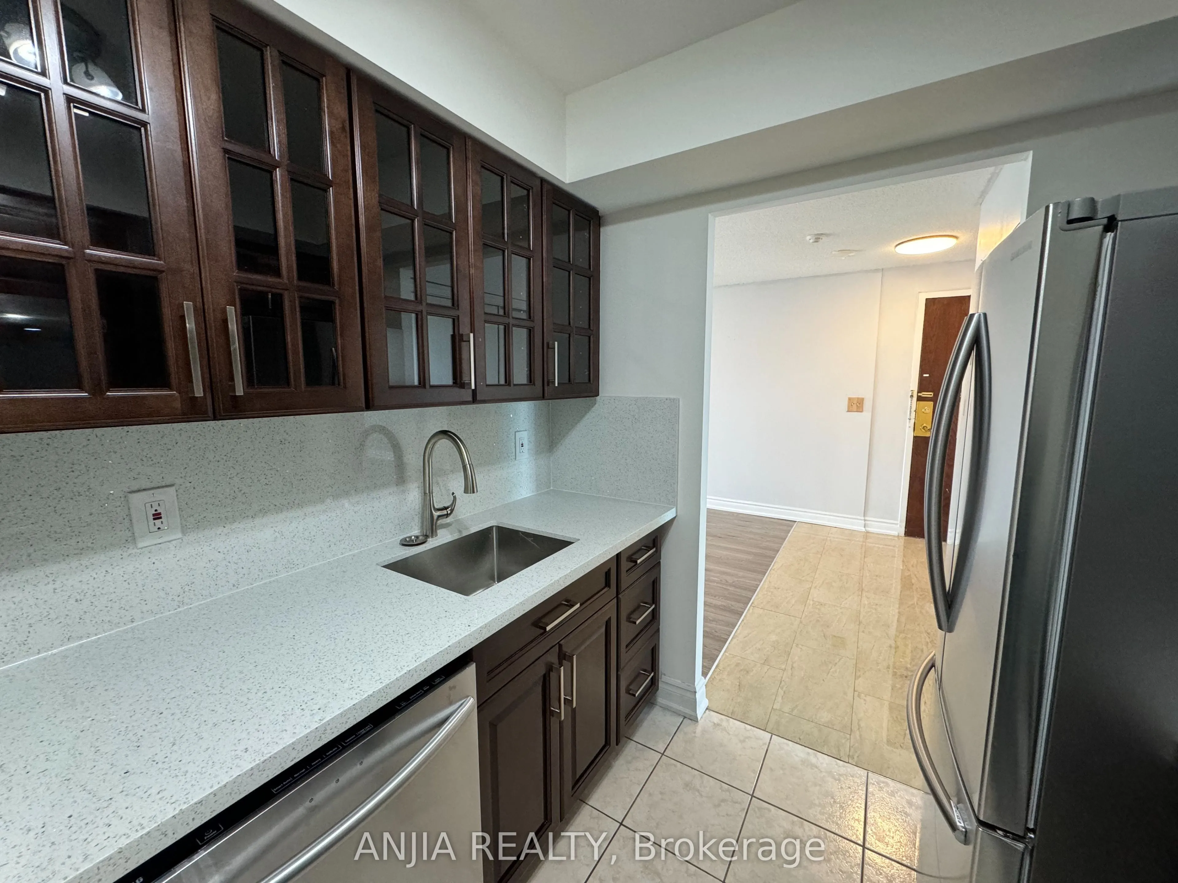 3 Pemberton Avenue, #2001