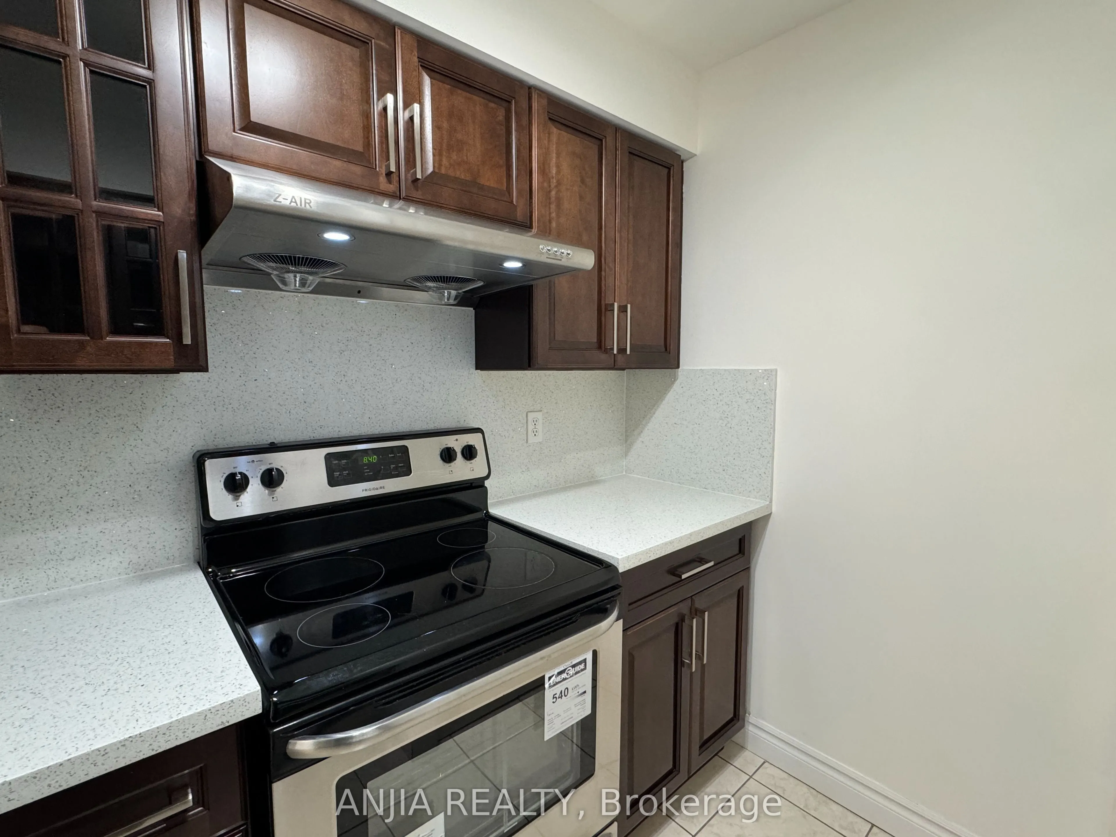3 Pemberton Avenue, #2001