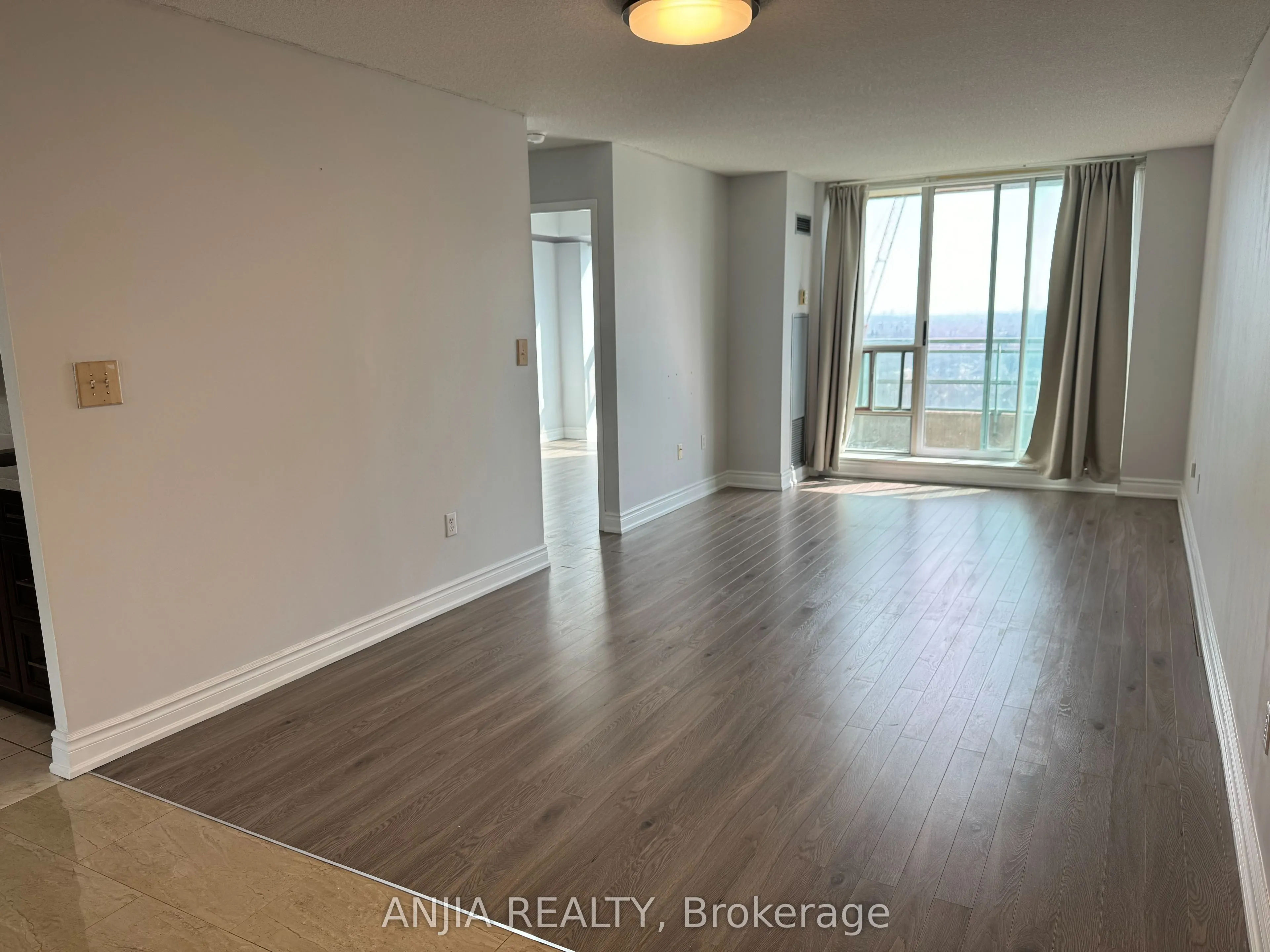 3 Pemberton Avenue, #2001
