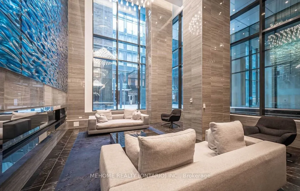 115 Blue Jays Way, #507