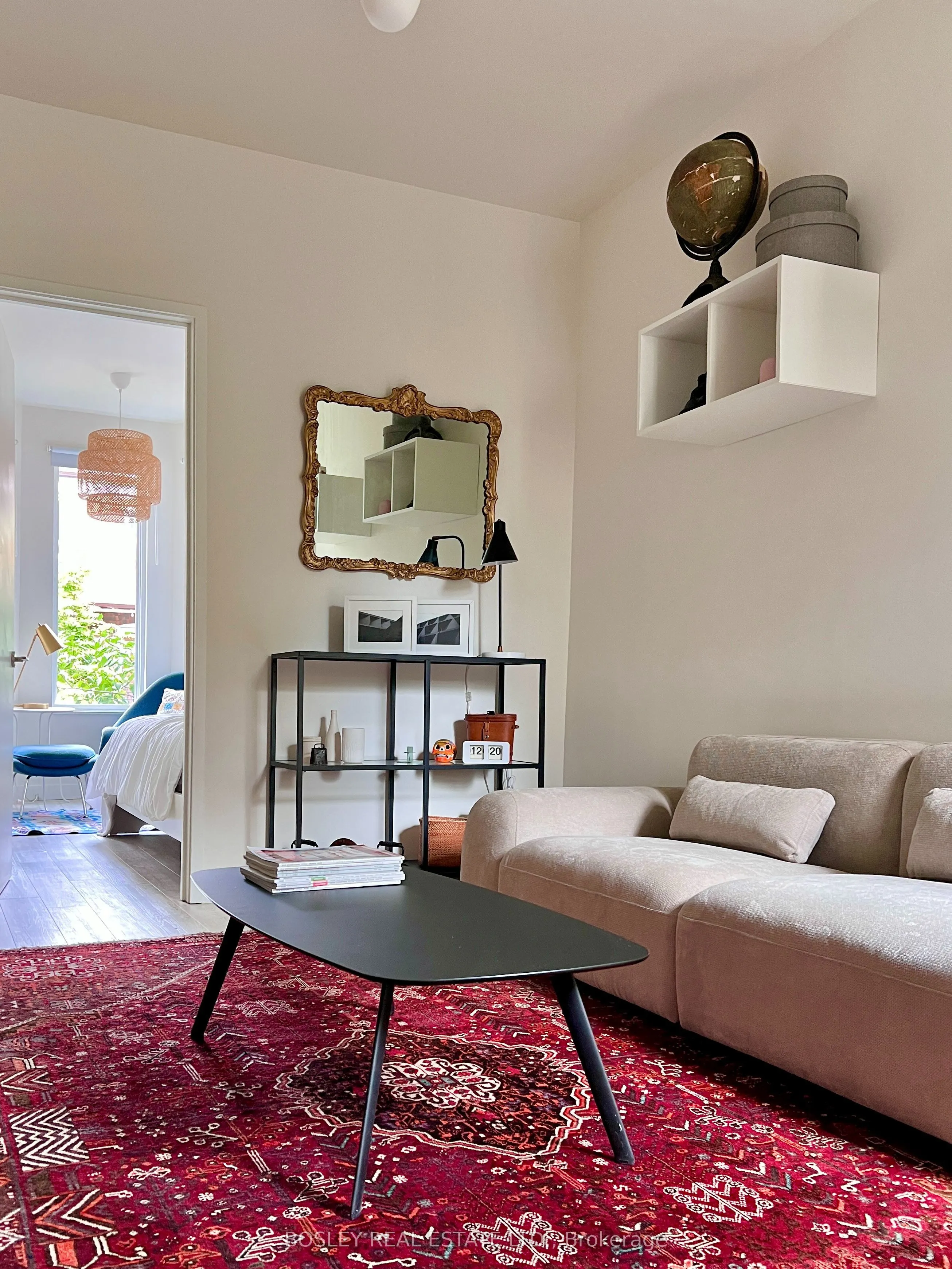 41 Henderson Avenue, #Main Floor