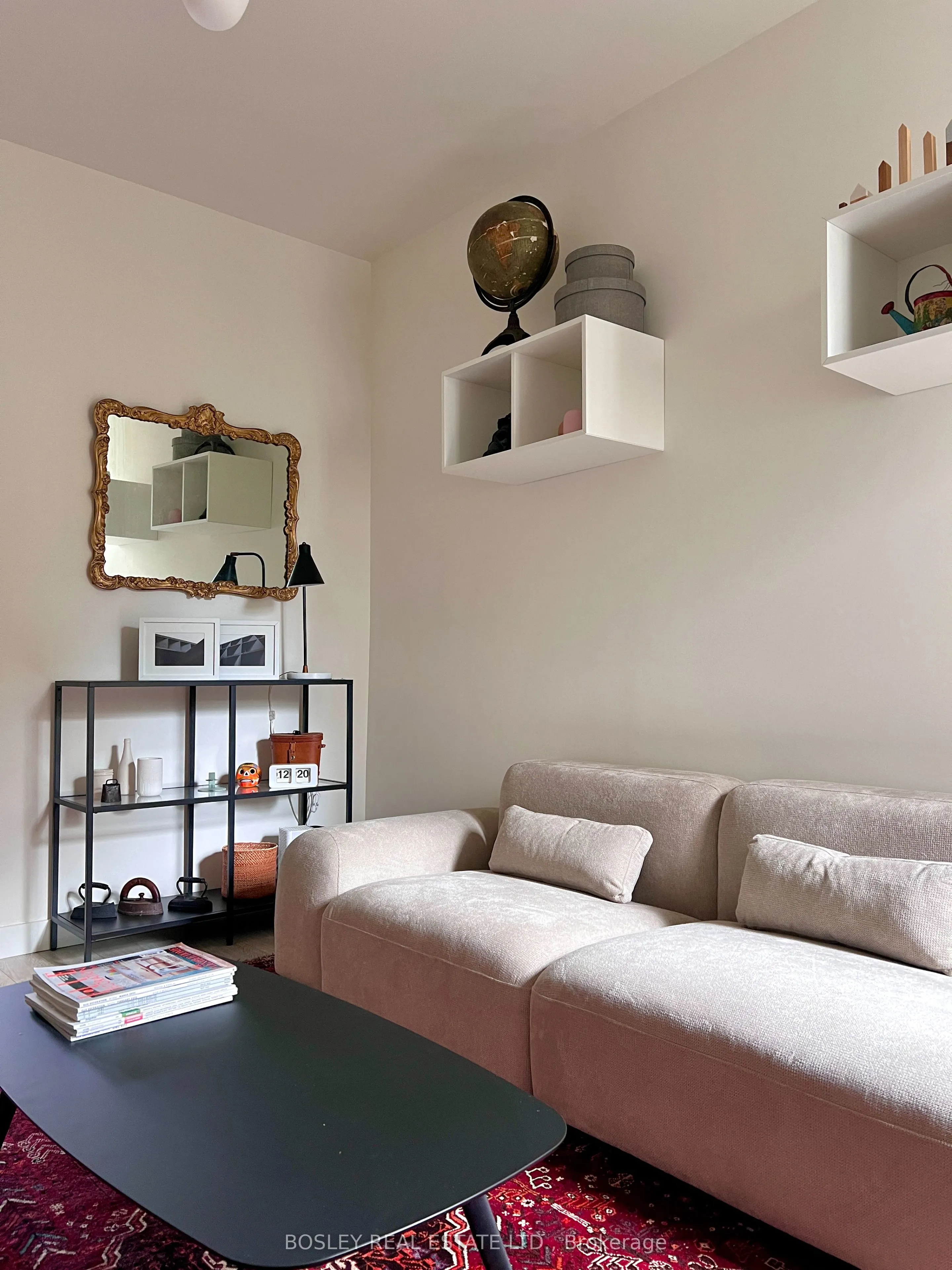 41 Henderson Avenue, #Main Floor