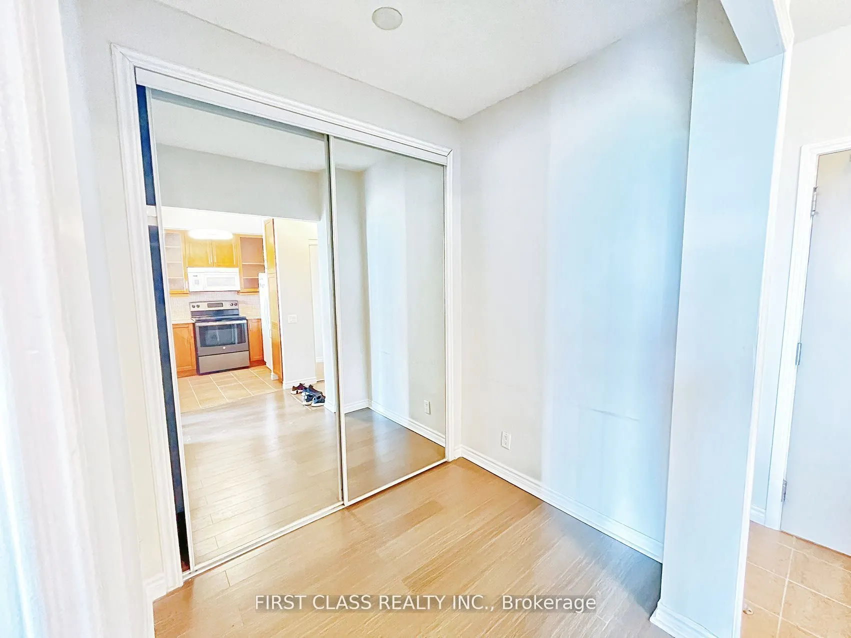 60 Byng Avenue, #1007