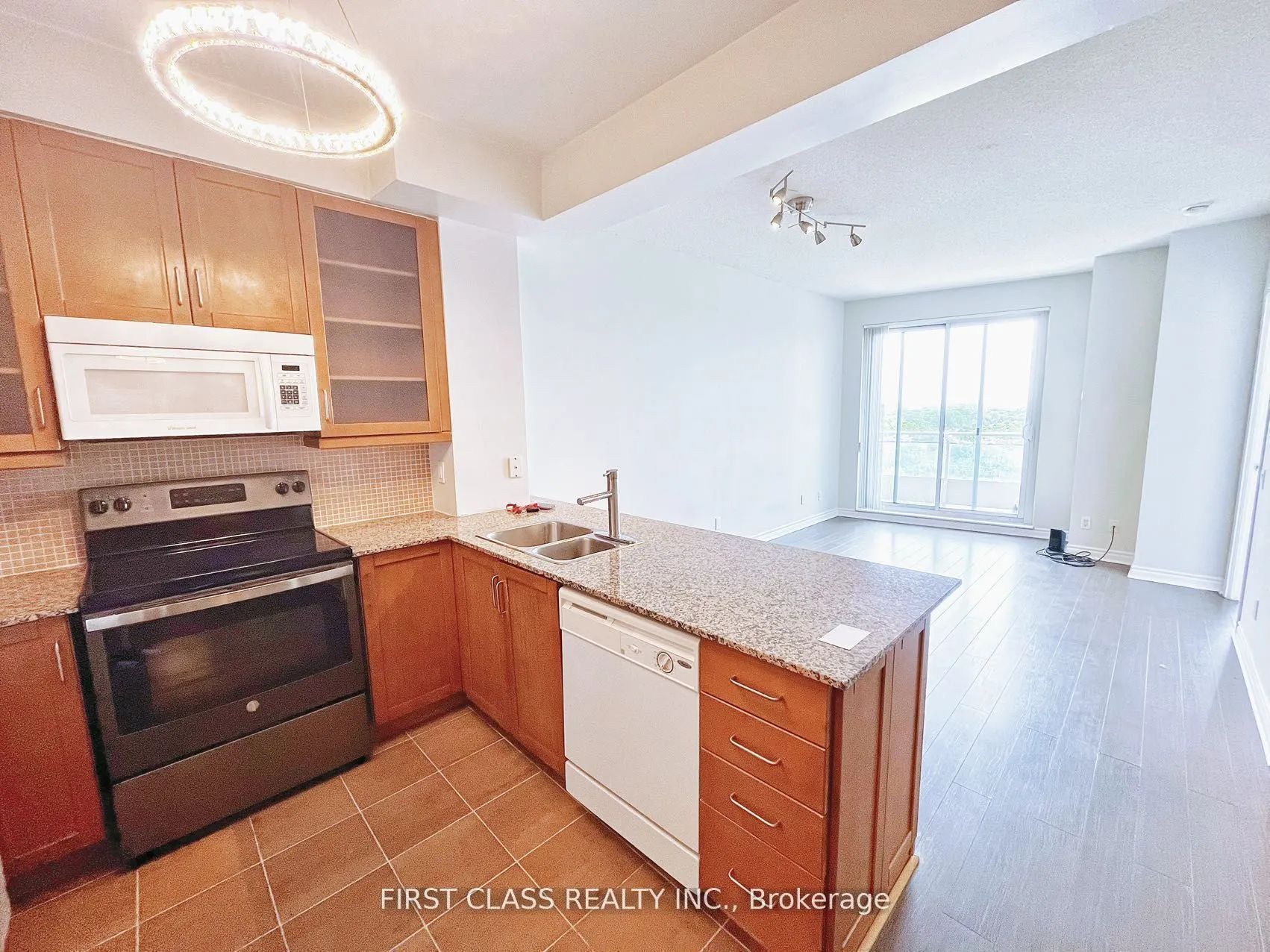 60 Byng Avenue, #1007