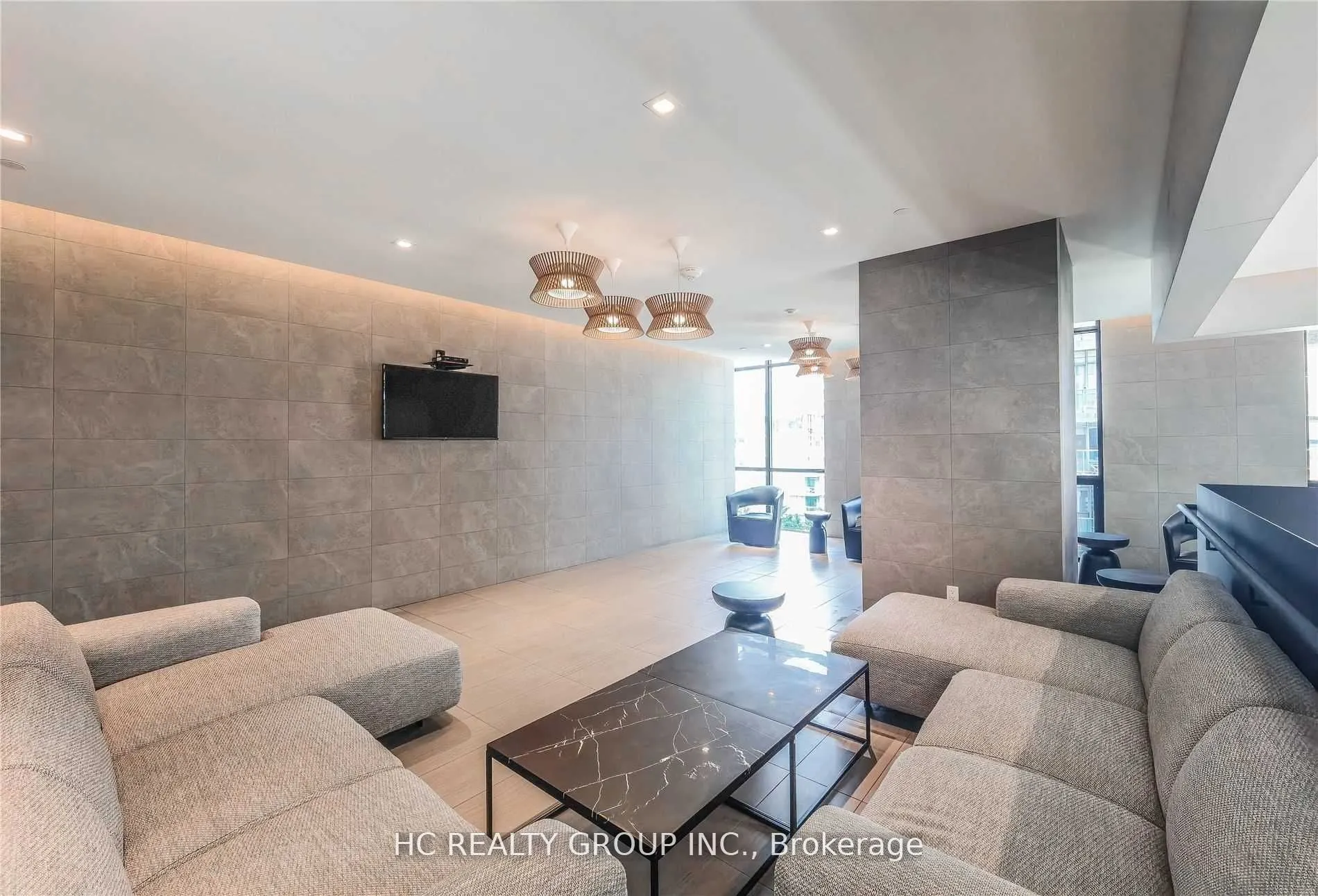 1 Yorkville Avenue, #3912