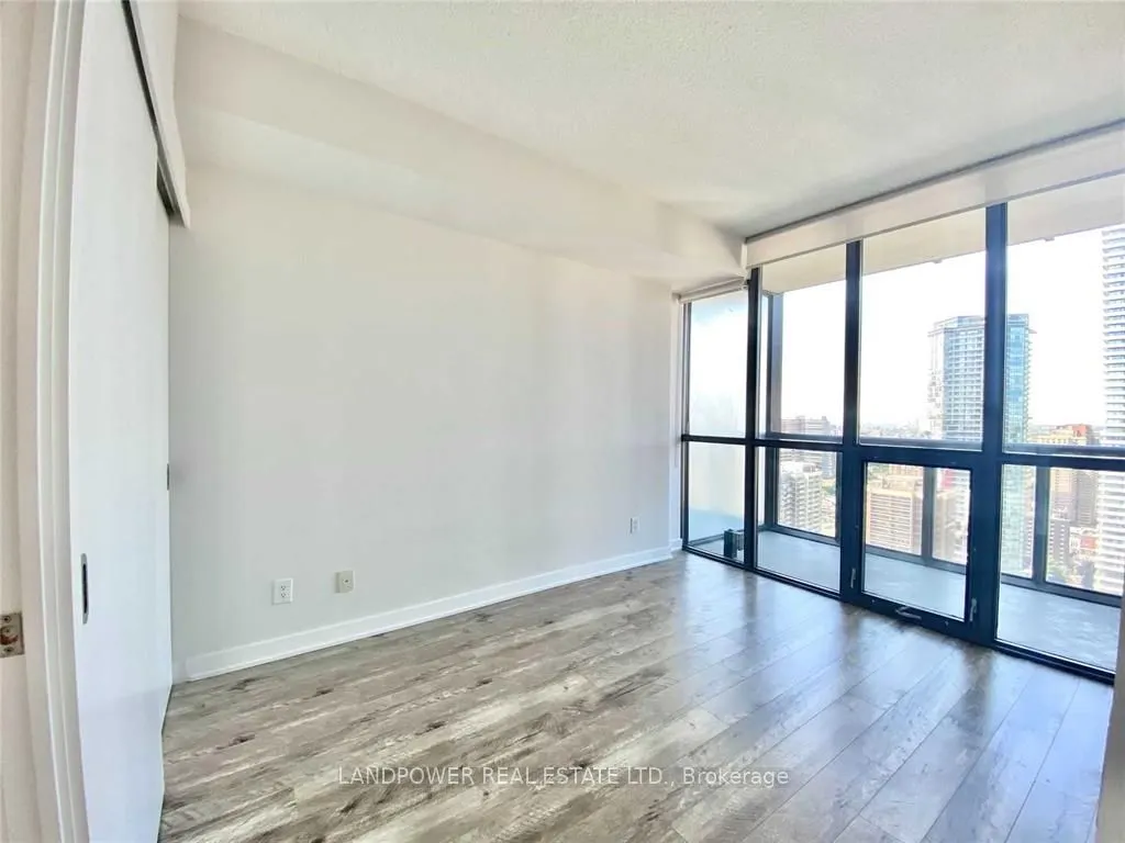 110 Charles Street E, #3406