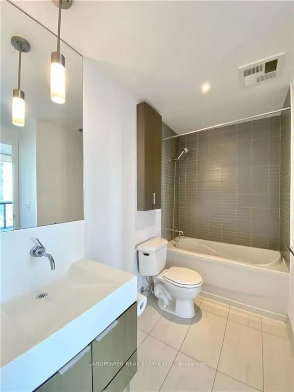 110 Charles Street E, #3406