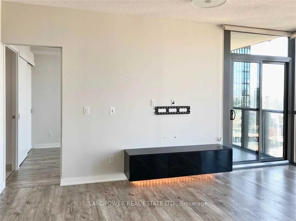 110 Charles Street E, #3406