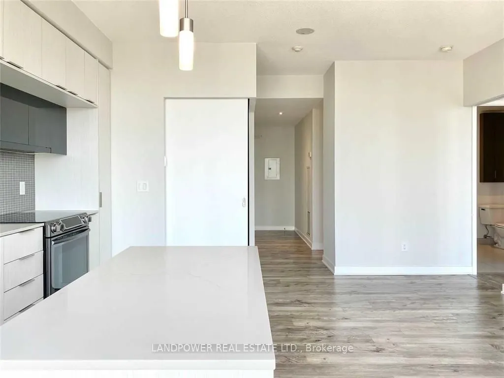 110 Charles Street E, #3406