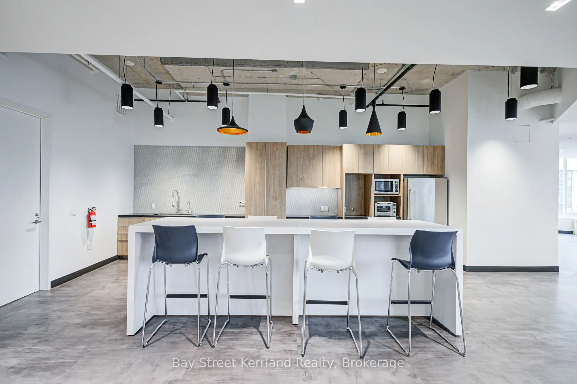 130 Queens Quay E, #500