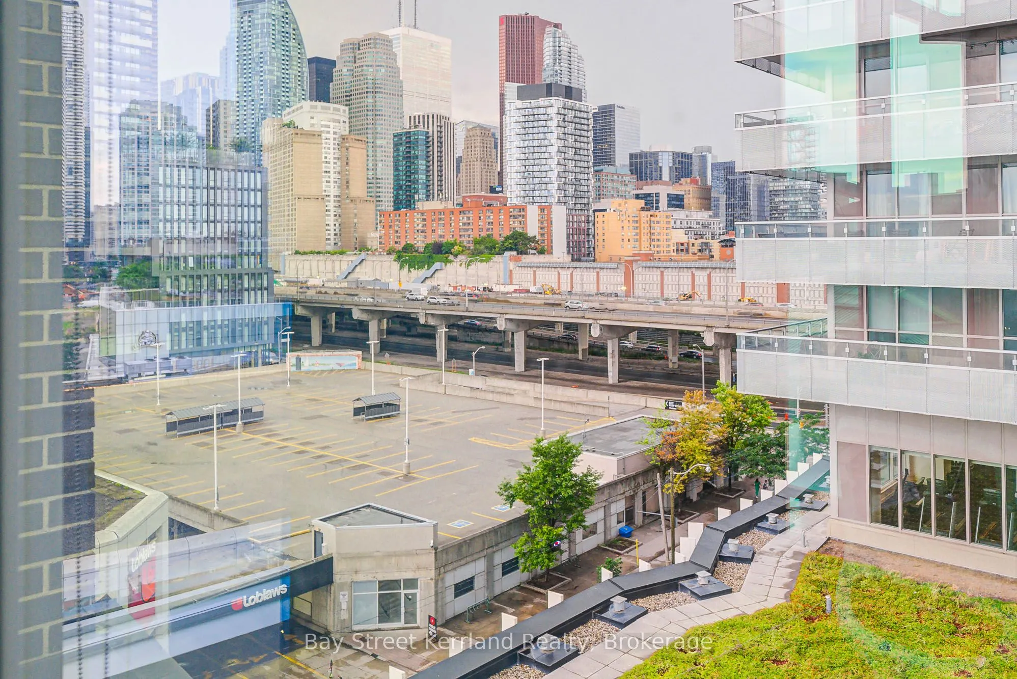 130 Queens Quay E, #500