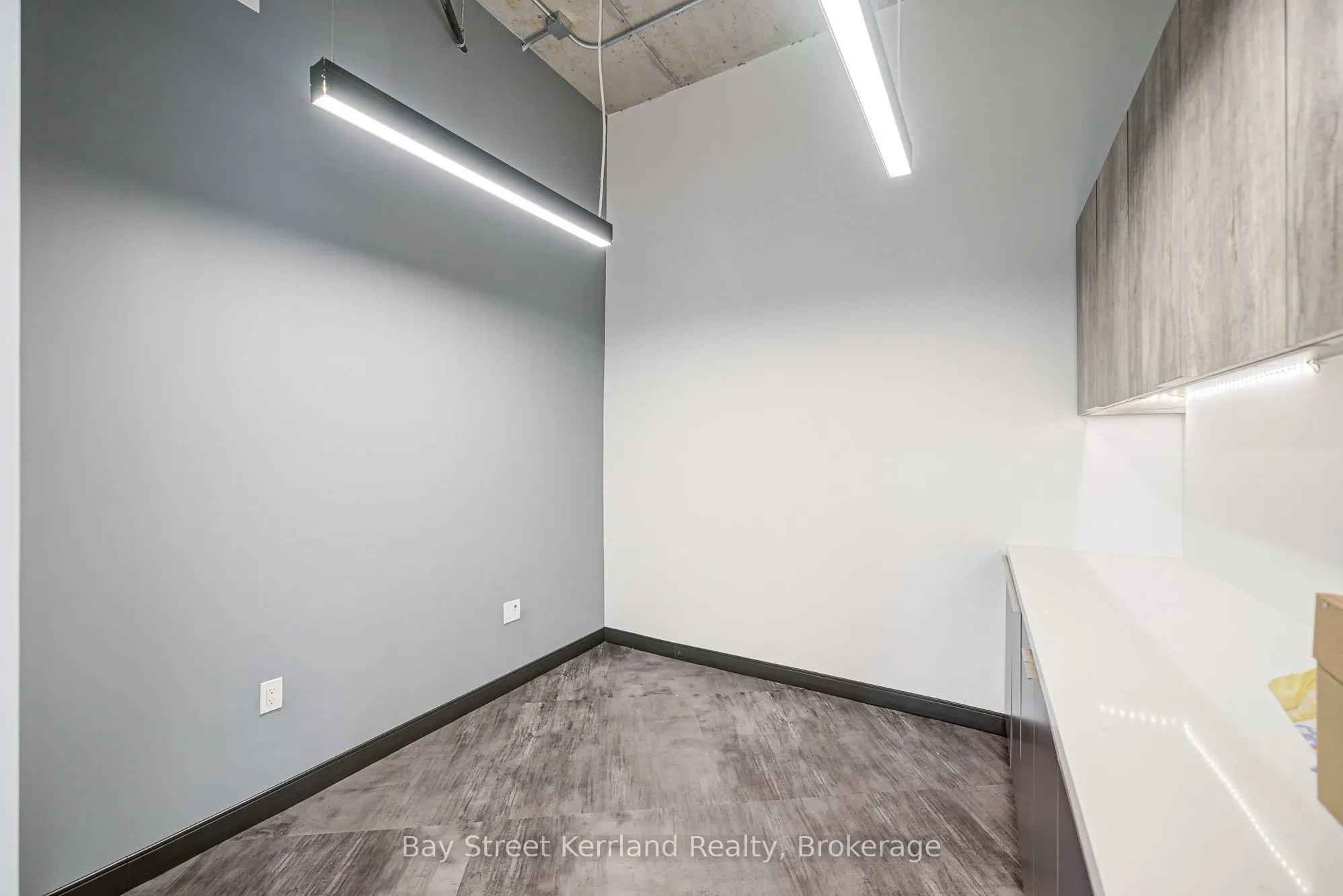 130 Queens Quay E, #500