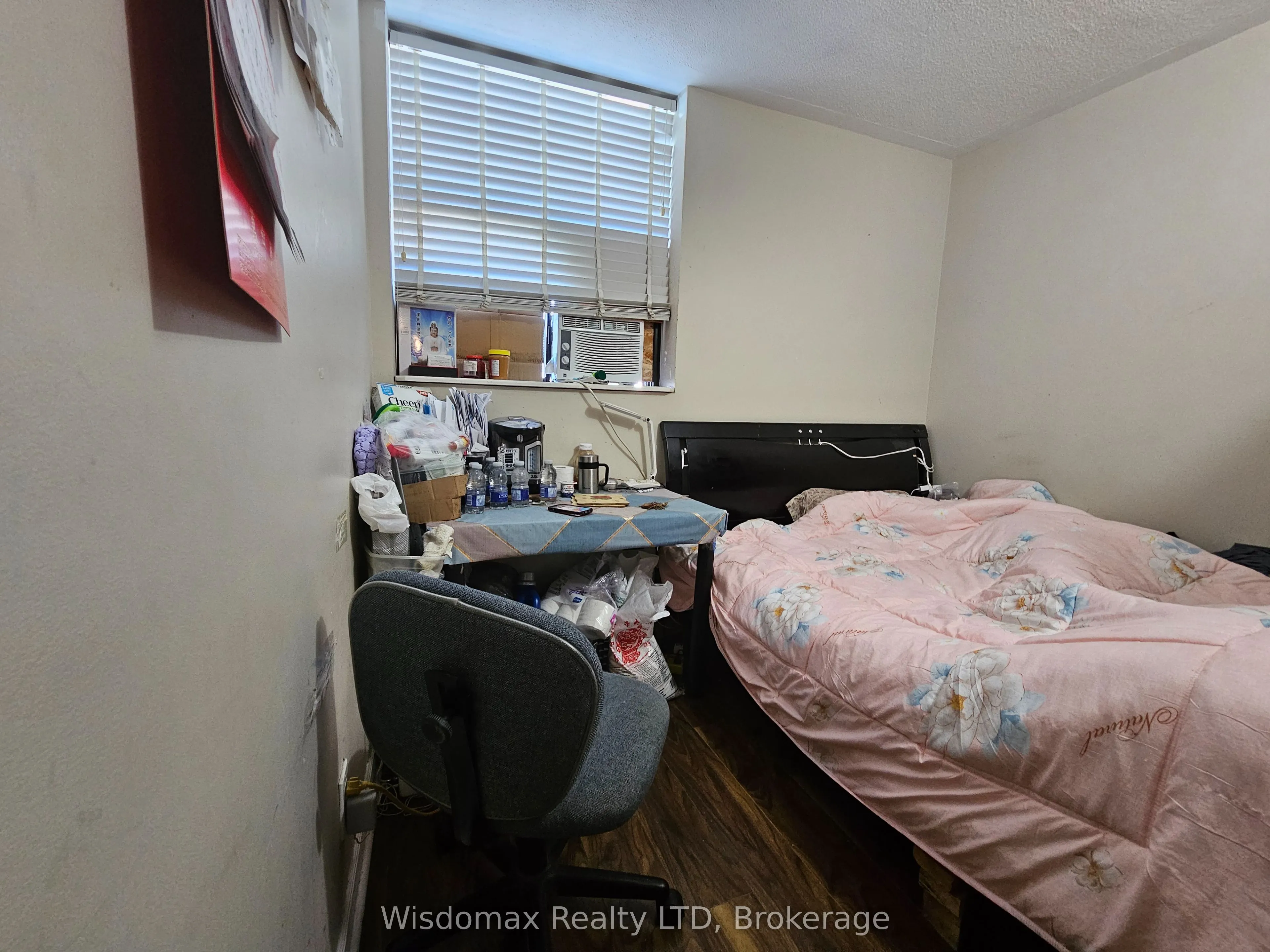 519 Dundas Street W, #803
