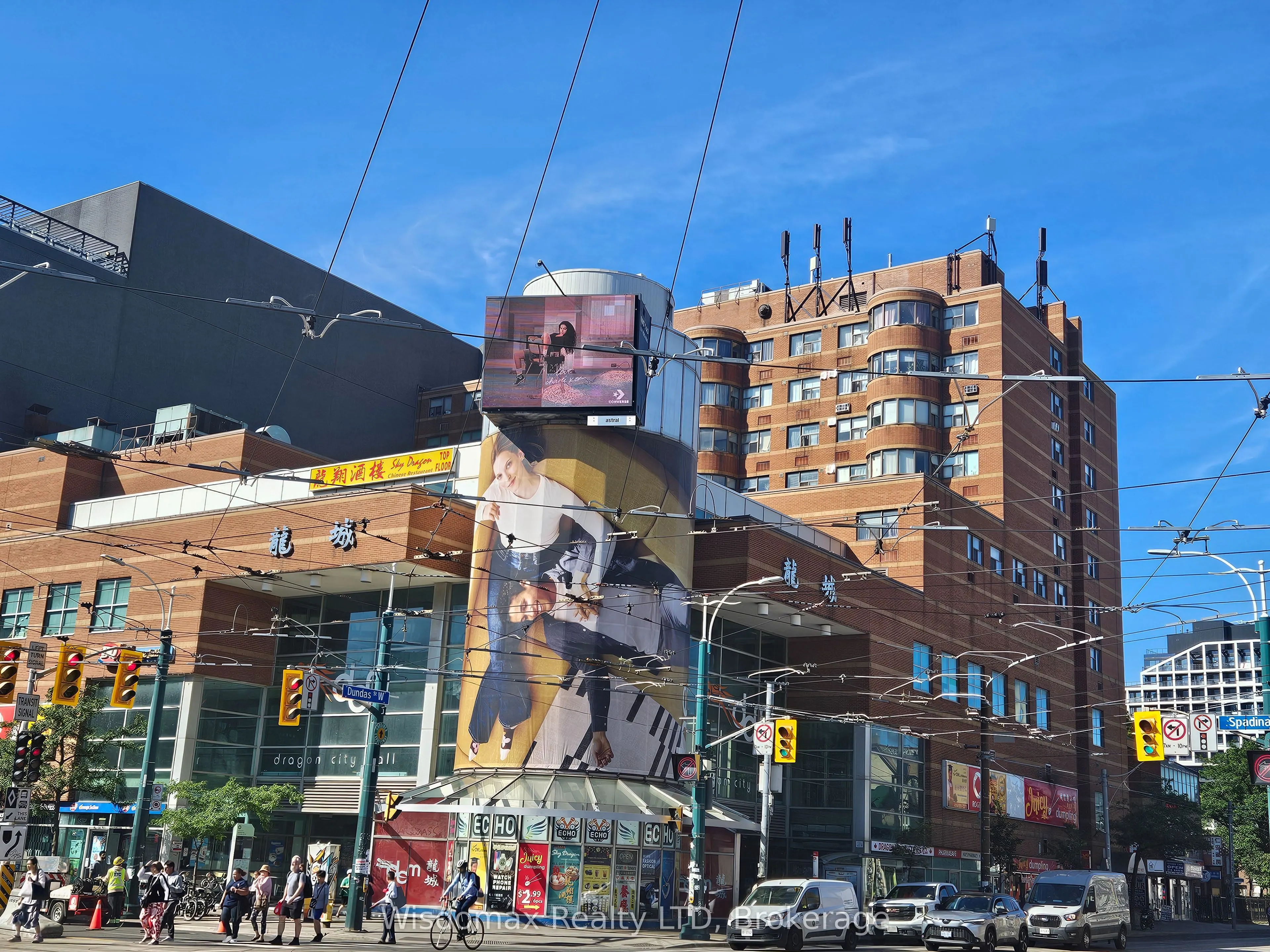 519 Dundas Street W, #803