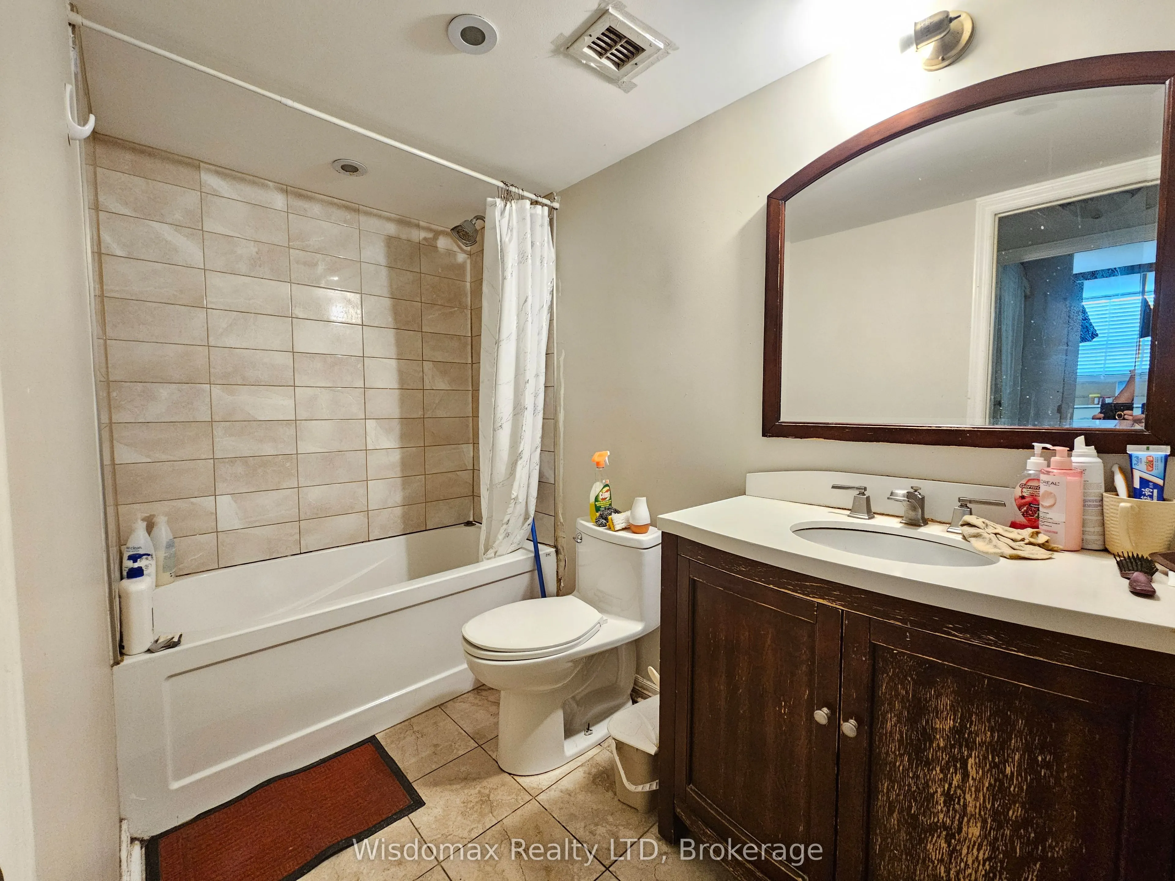 519 Dundas Street W, #803