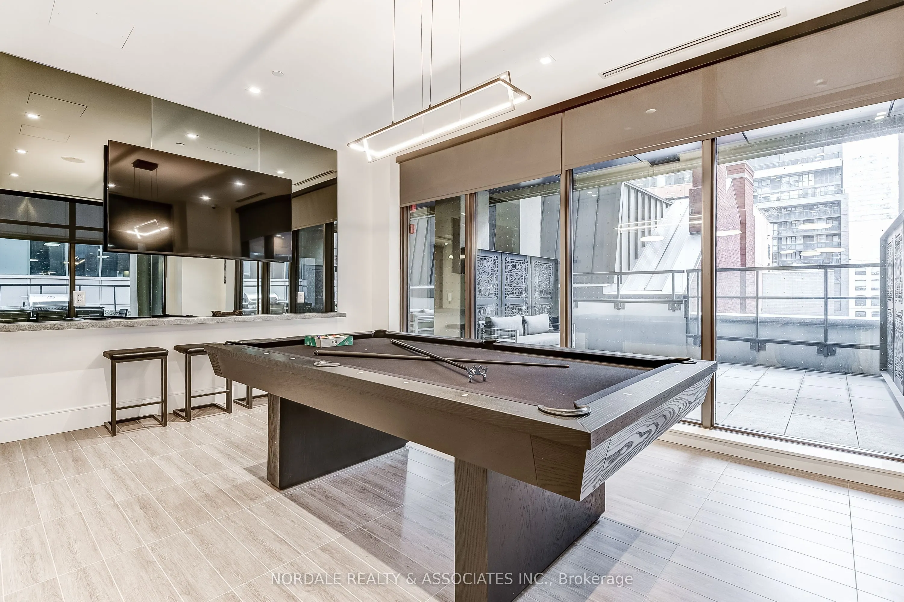 28 Widmer Street, #3026