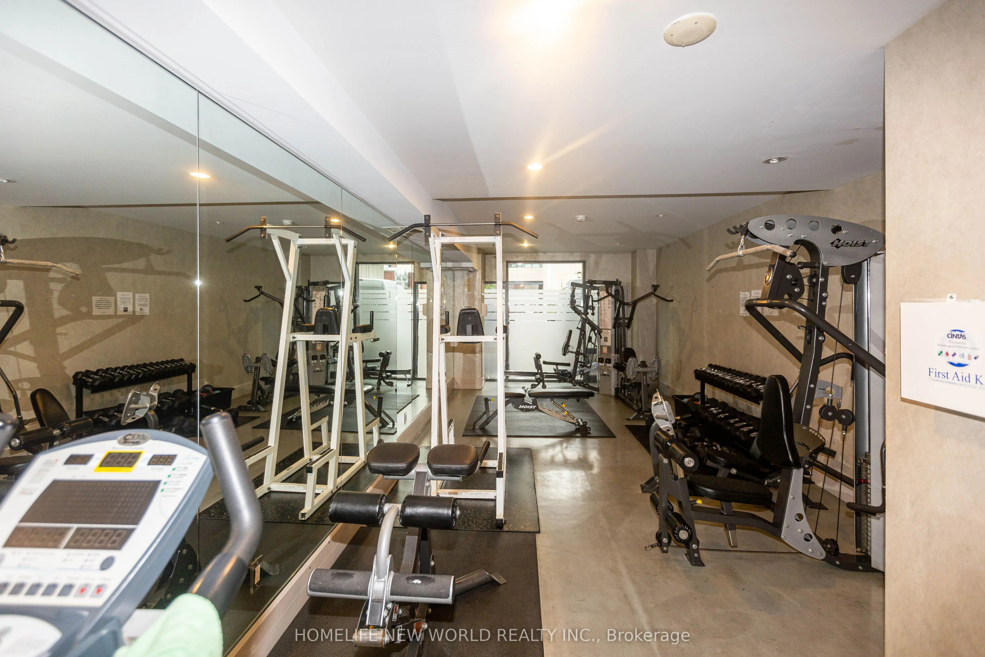 111 Elizabeth Street, #951