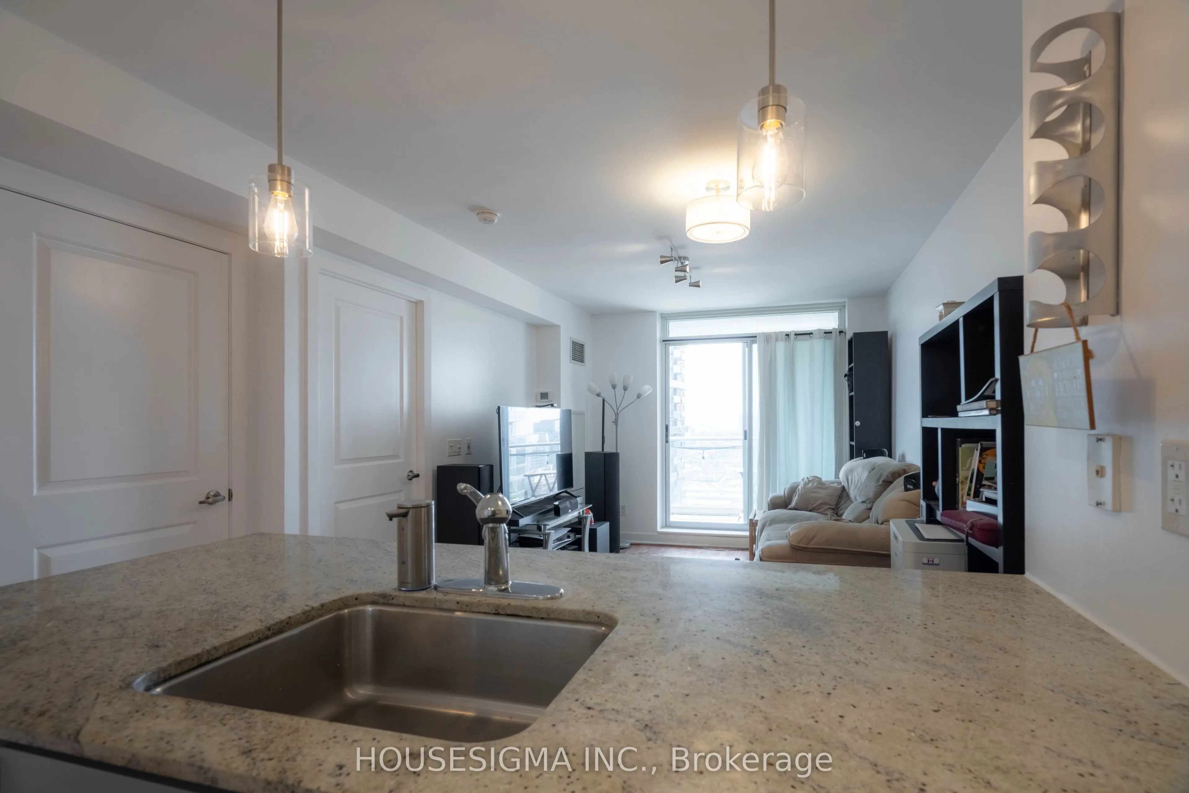 50 Lynn Williams Street, #1805