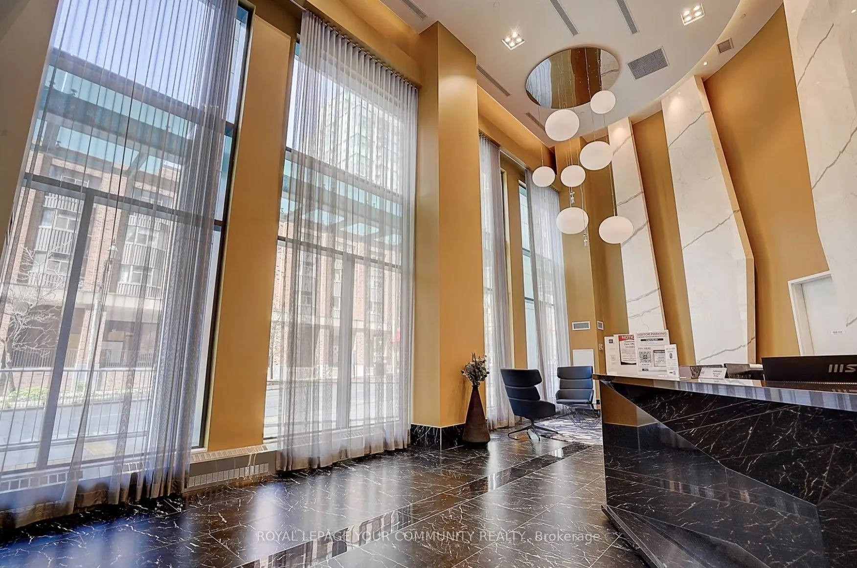 135 Lower Sherbourne Street, #2134