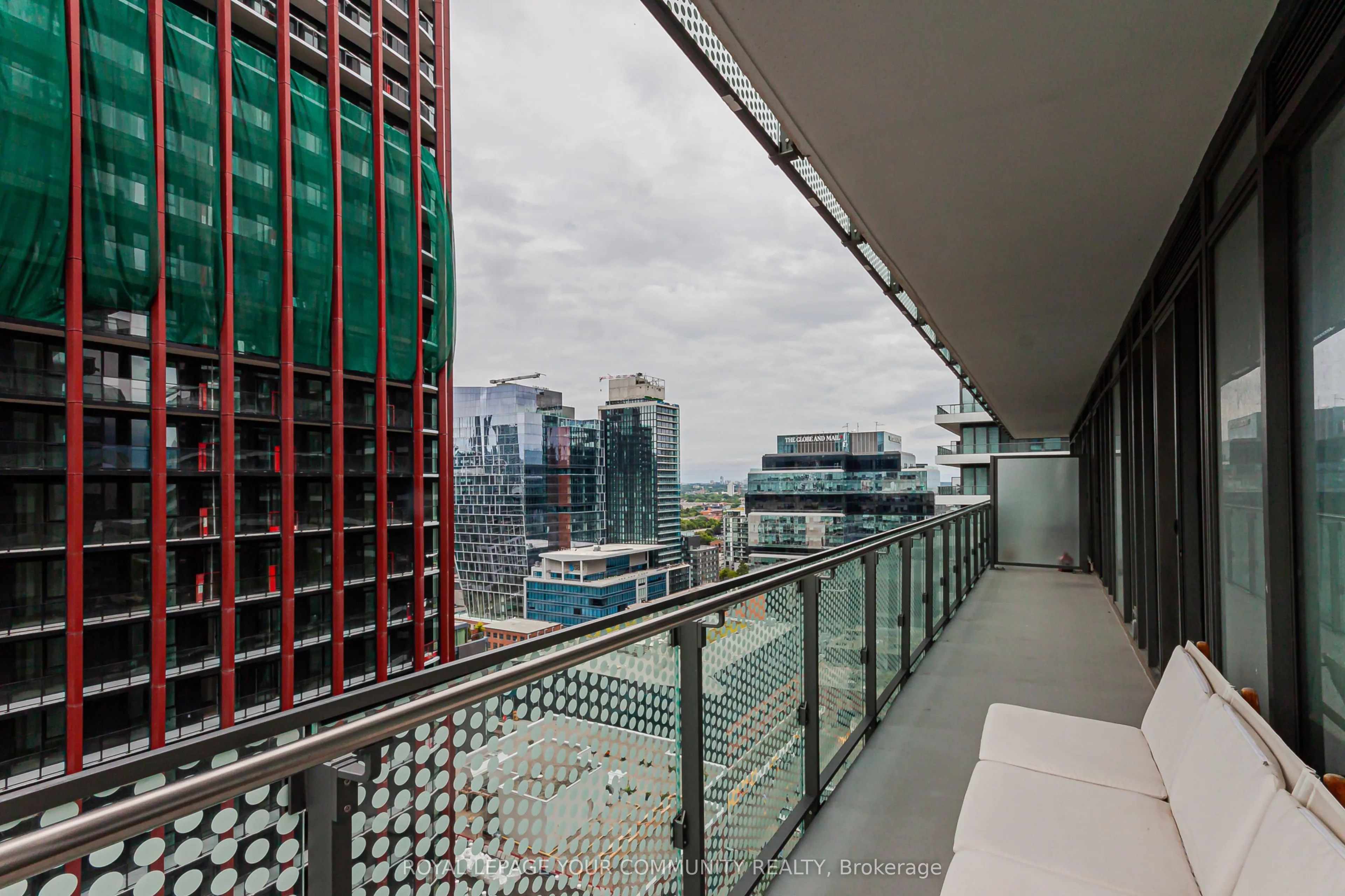 135 Lower Sherbourne Street, #2134