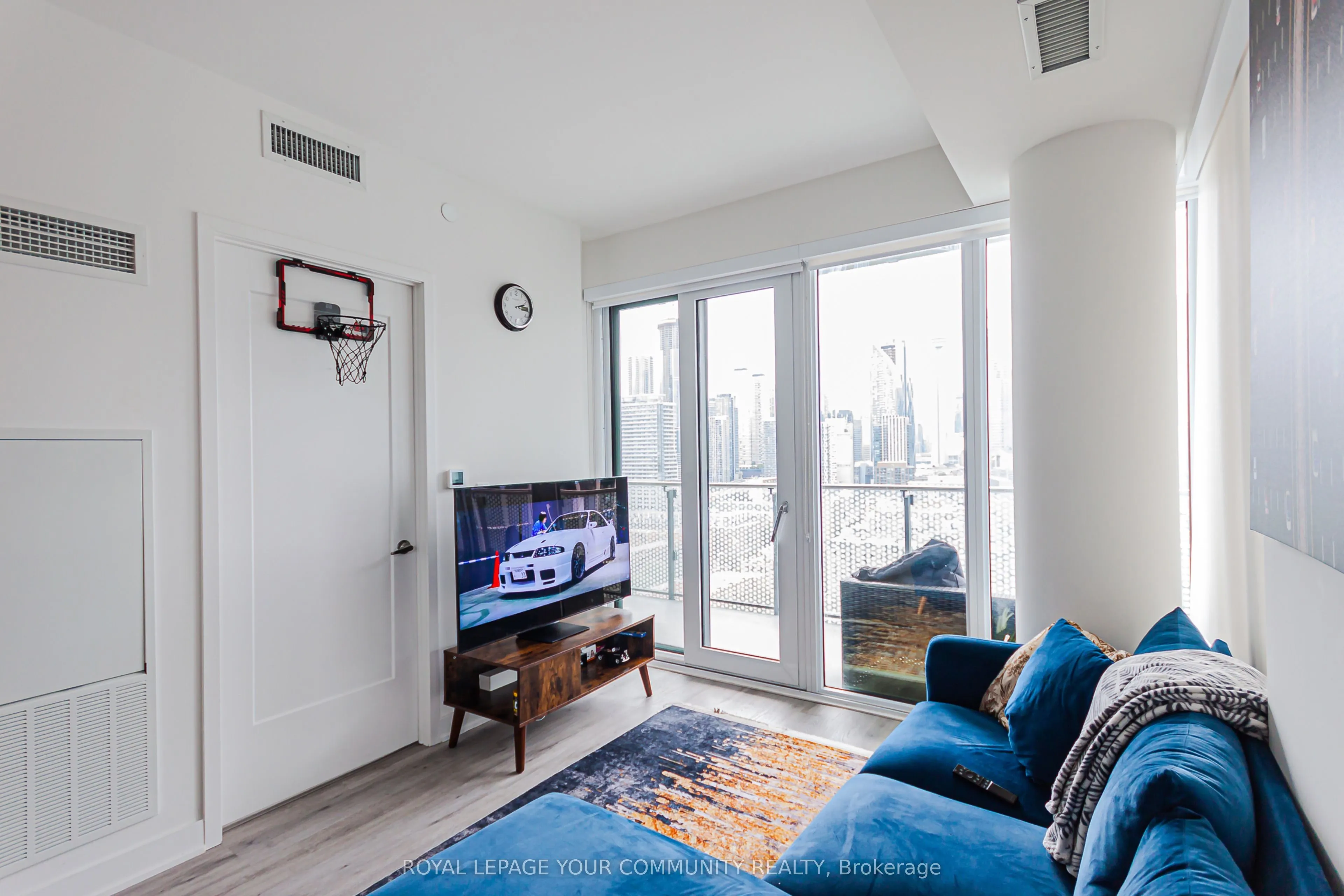 135 Lower Sherbourne Street, #2134