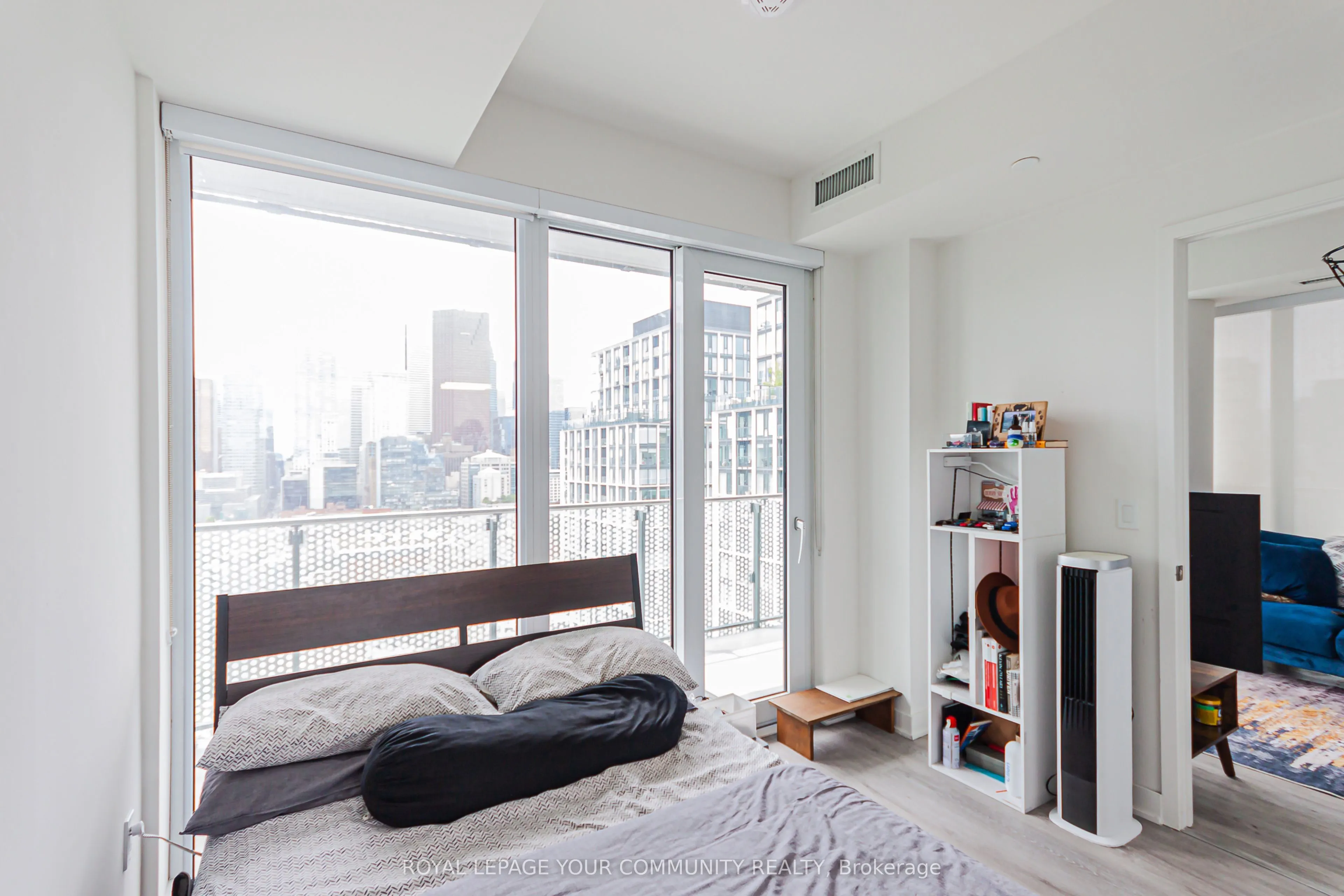 135 Lower Sherbourne Street, #2134